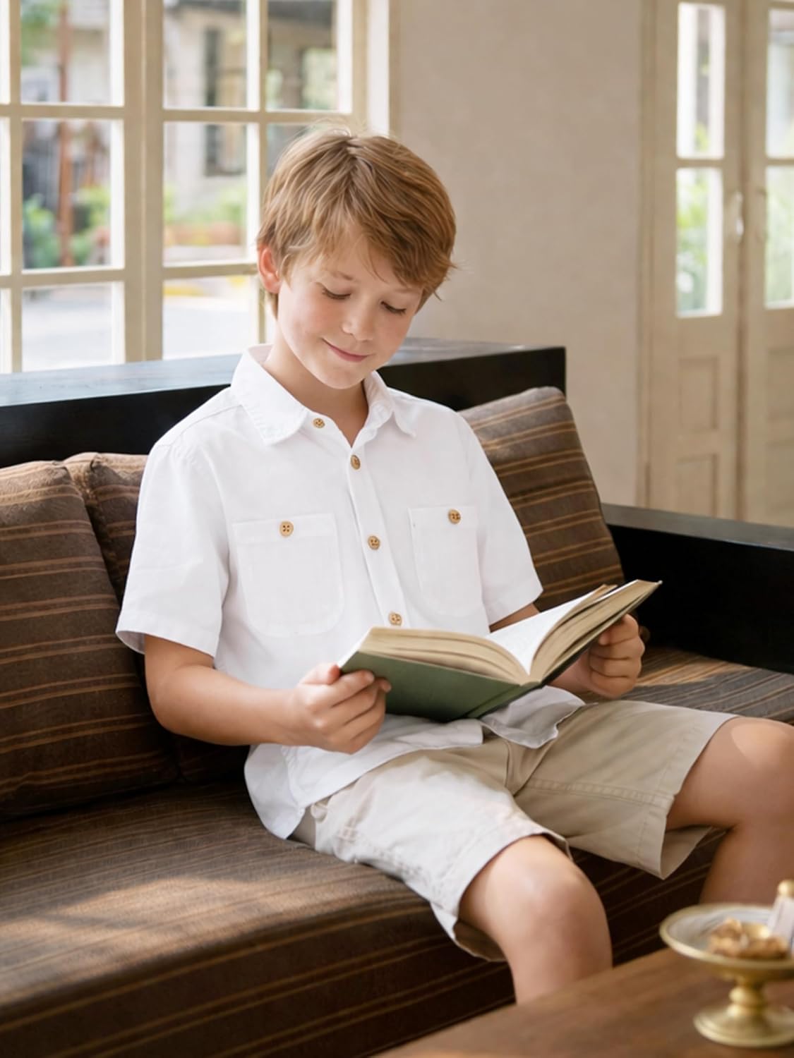 Yoimira Boys Short Sleeve Button Down Shirts Lightweight Summer Casual Cotton Woven Shirt with Pockets for Kids 6-14 Years