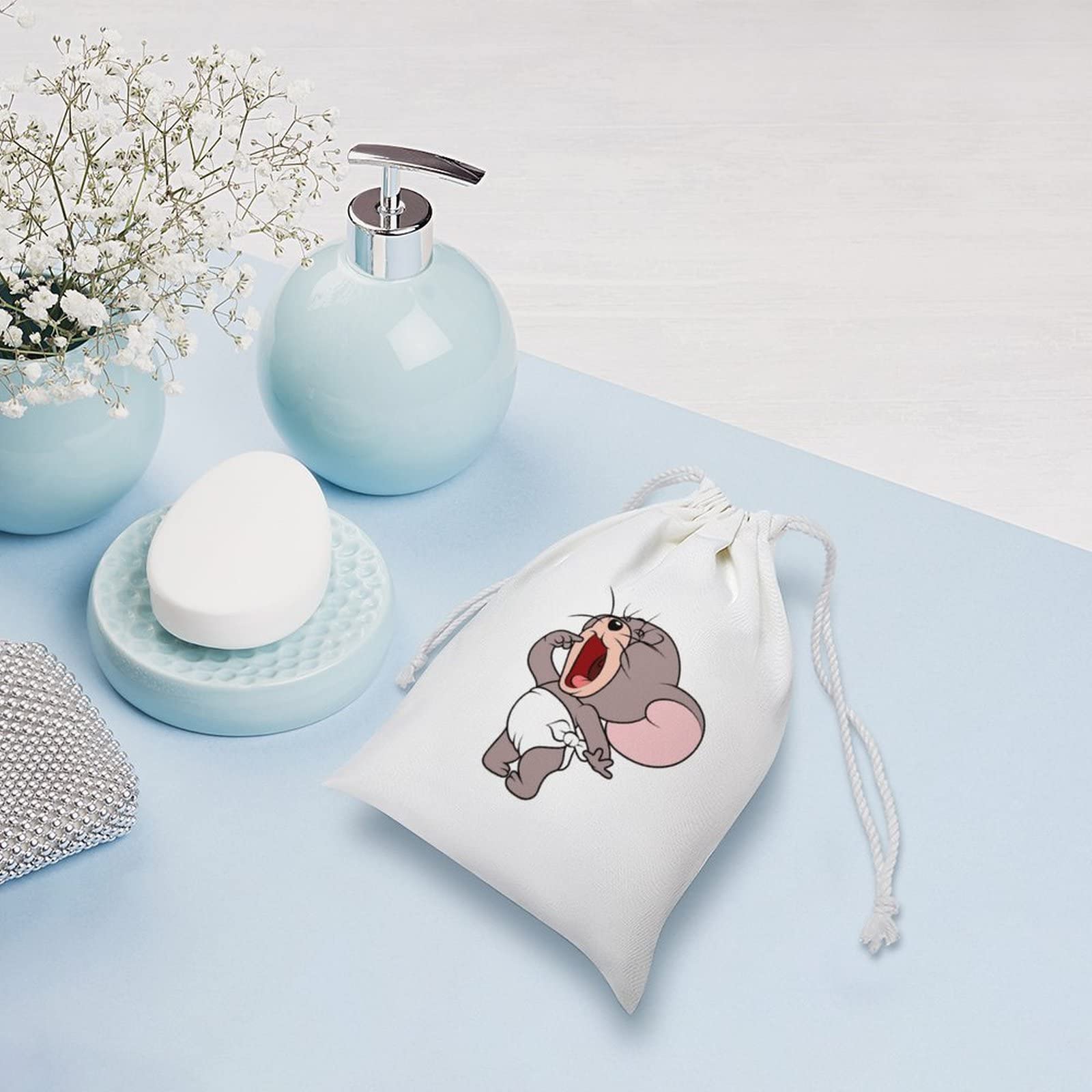 Amazon.co.jp: トムとジェリー 巾着袋 給食袋 収納袋 20*25cm