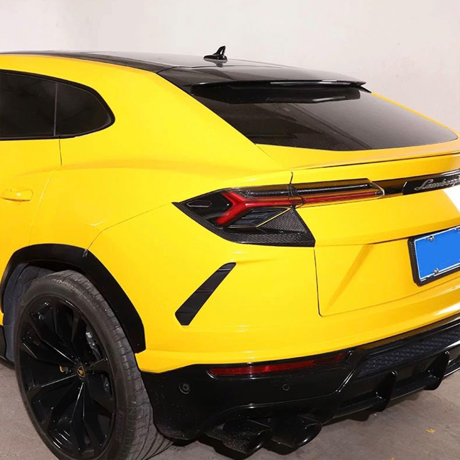 Amazon | ランボルギーニ Urus 2018-2023に対応 カーリアテールランプ