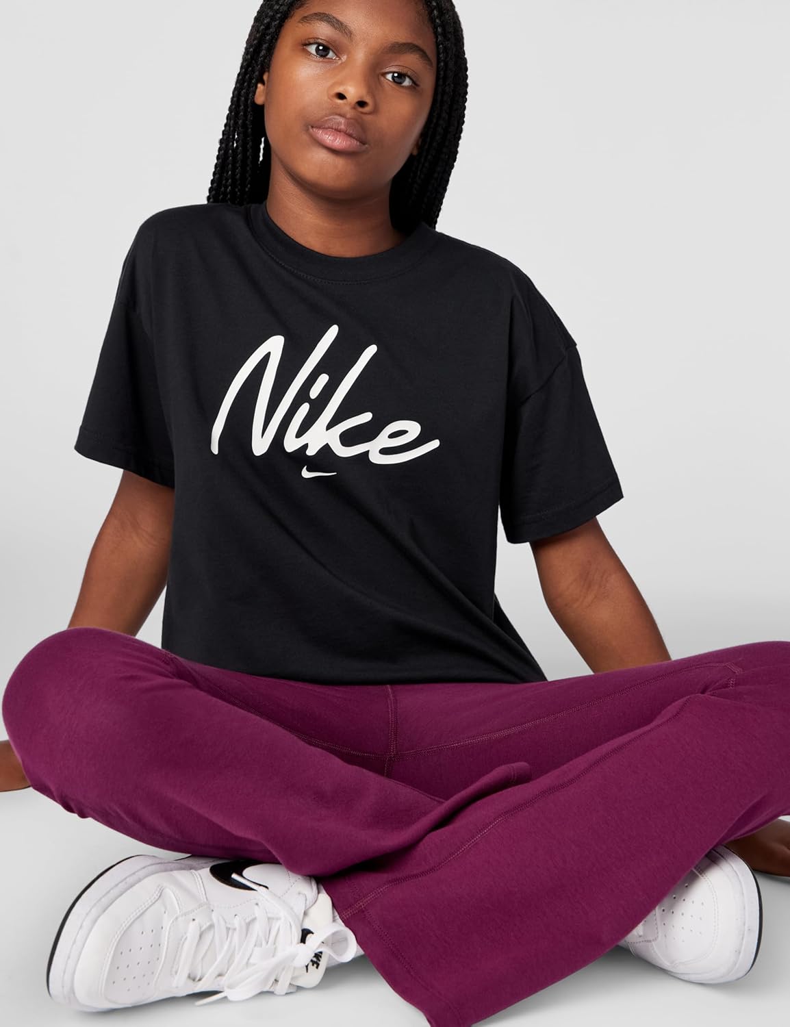 Nike Girls' Sportswear Club Modern Script Boyfriend T-Shirt - Image 2