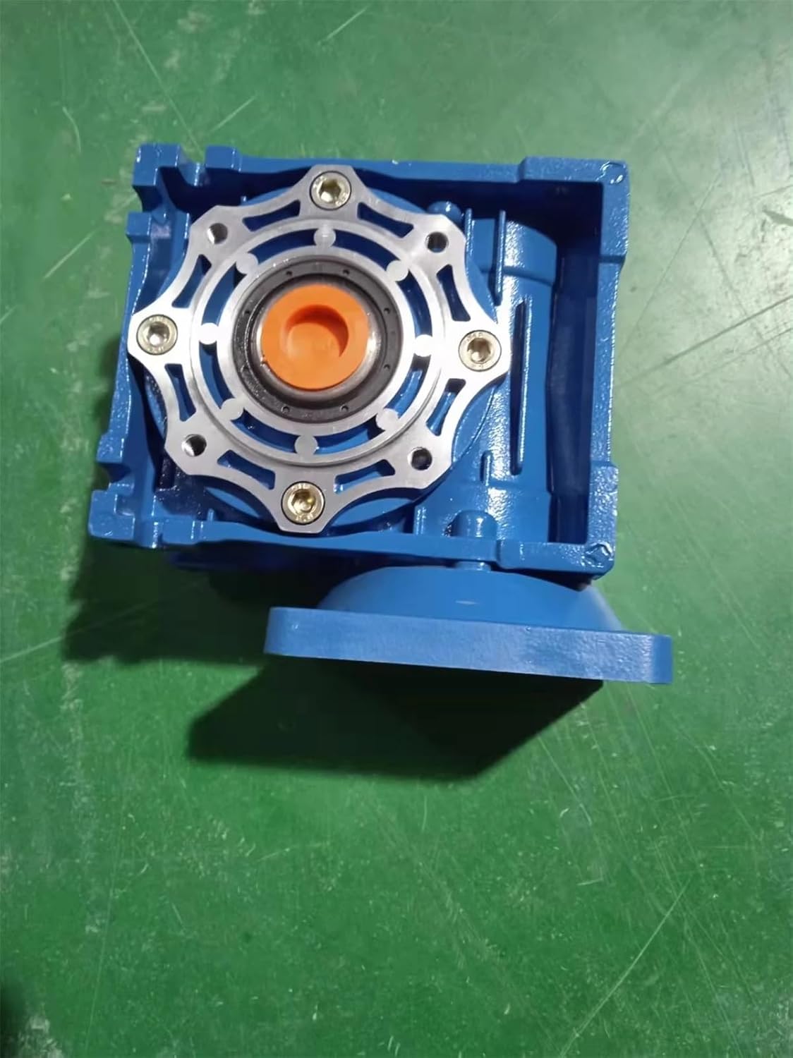 NMRV040 5: 1-100: 1 worm reducer 12mm Input shaft for 90 * 90mm Square flange motor(Ratio 80 to 1)