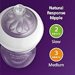 Ensemble cadeau Philips Avent Natural Response - 3x biberons roses de 4 oz avec tétines à débit lent (débit 2), 1x biberon rose de 9 oz avec tétines à débit moyen (débit 3), 2x sucettes Soothie 0-3m, SCD838/03