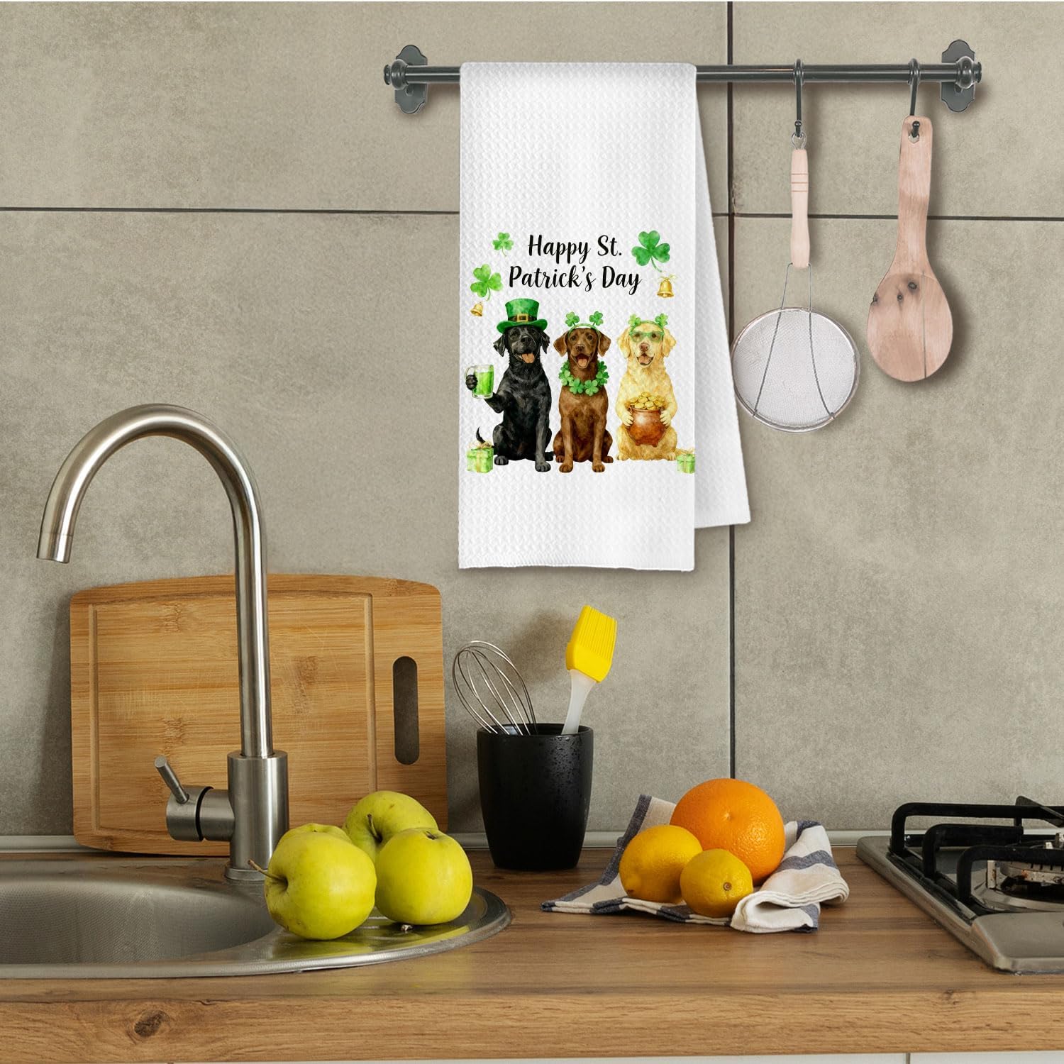 St. Patrick's Day Labrador Retriever Dog Kitchen Towels Decorative, Black Chocolate Yellow Lab Gifts, Irish Lucky Clover Labrador Dog Dish Hand Tea Towels for Kitchen, 16x24 Inch - Image 2