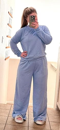 Great Blue Color, But the Sleeves Seem Off on the Top