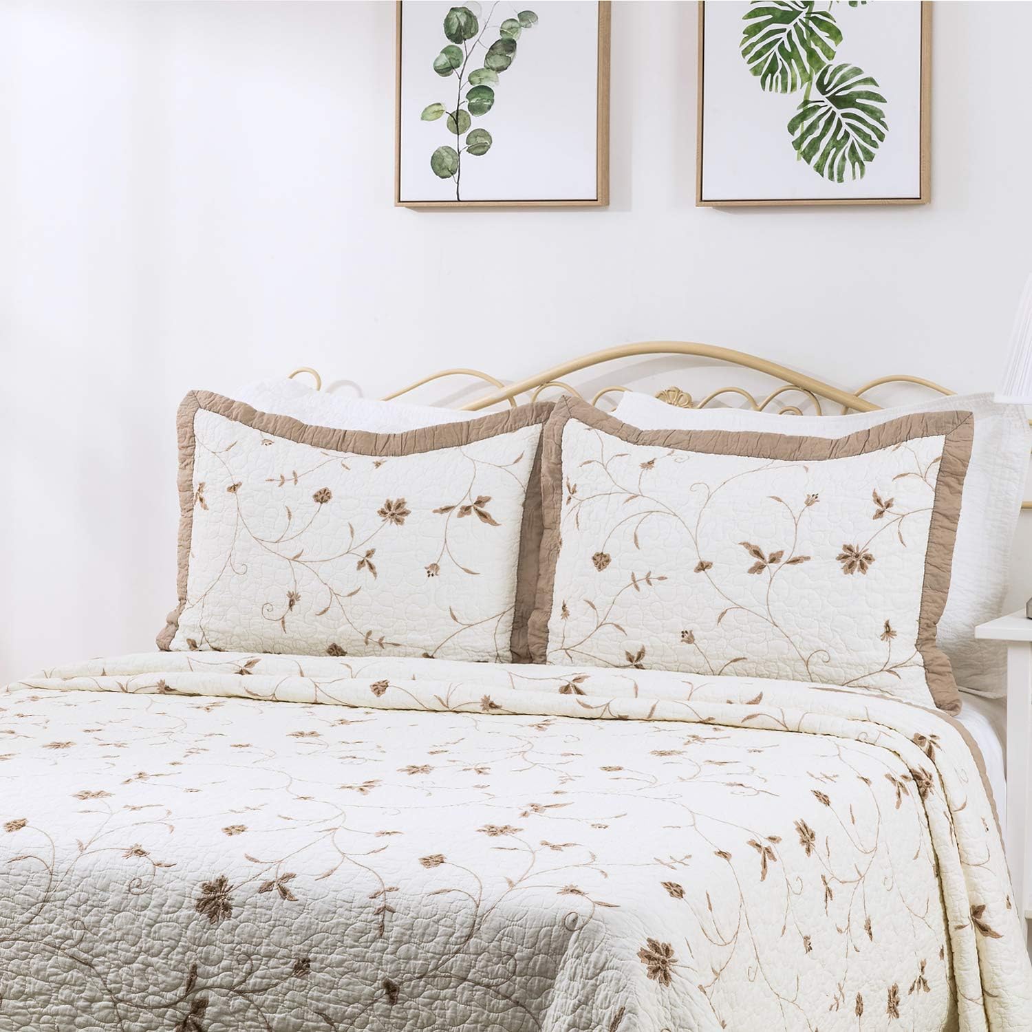 100% Cotton Embroidery Flower Quilted Comforter Bedspread 1 PC Premium Solid Floral Bedspread White Women Girl's Gift Idea (228 x 241 cm / 90 x 94 Inches)