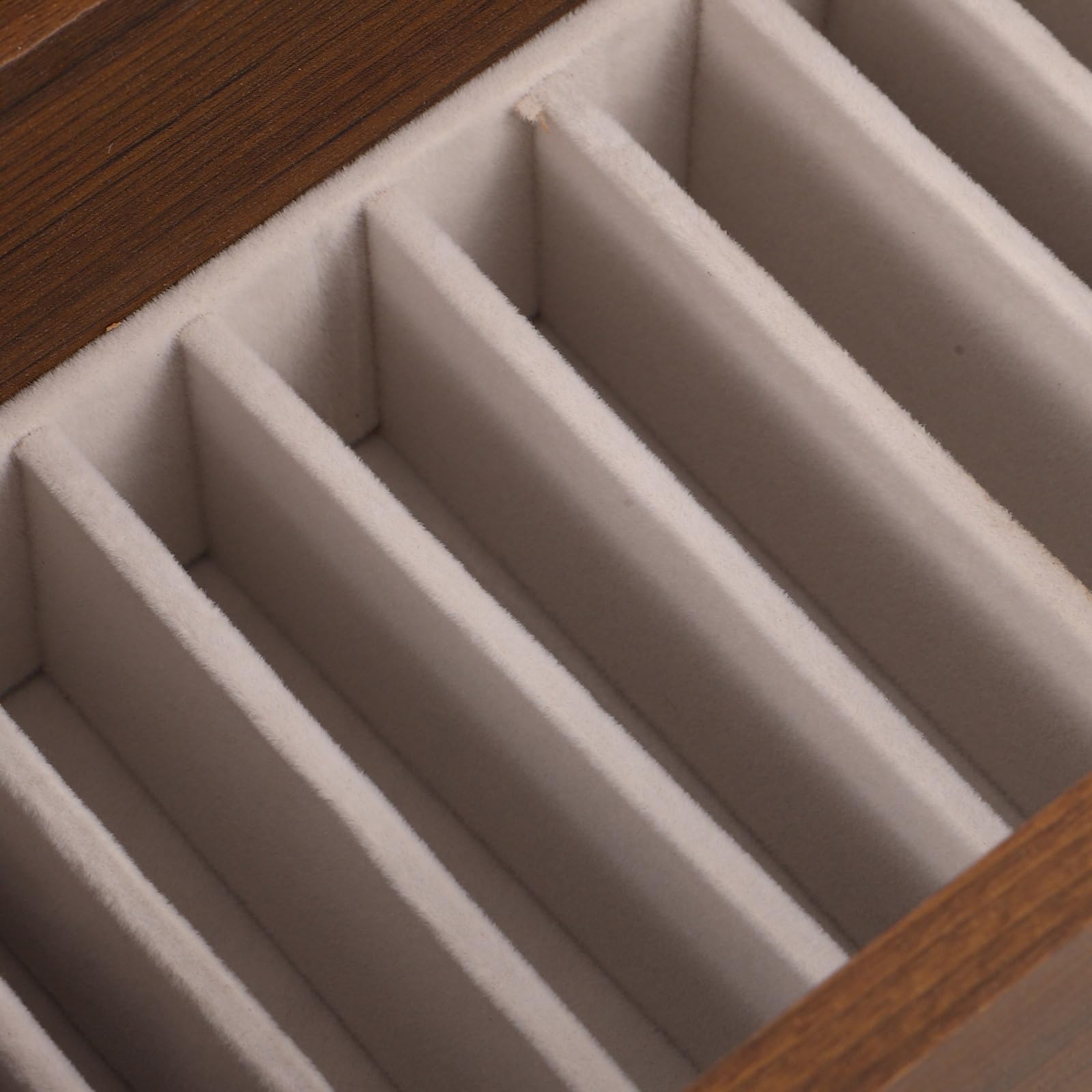 EXCEART Coffret à Bijoux en Bois de Noyer Foncé 11 Fentes pour Rangement Multi-emplacements de Bracelets, Organiseur Élégant pour Décoration Maison et Présent D'anniversaire