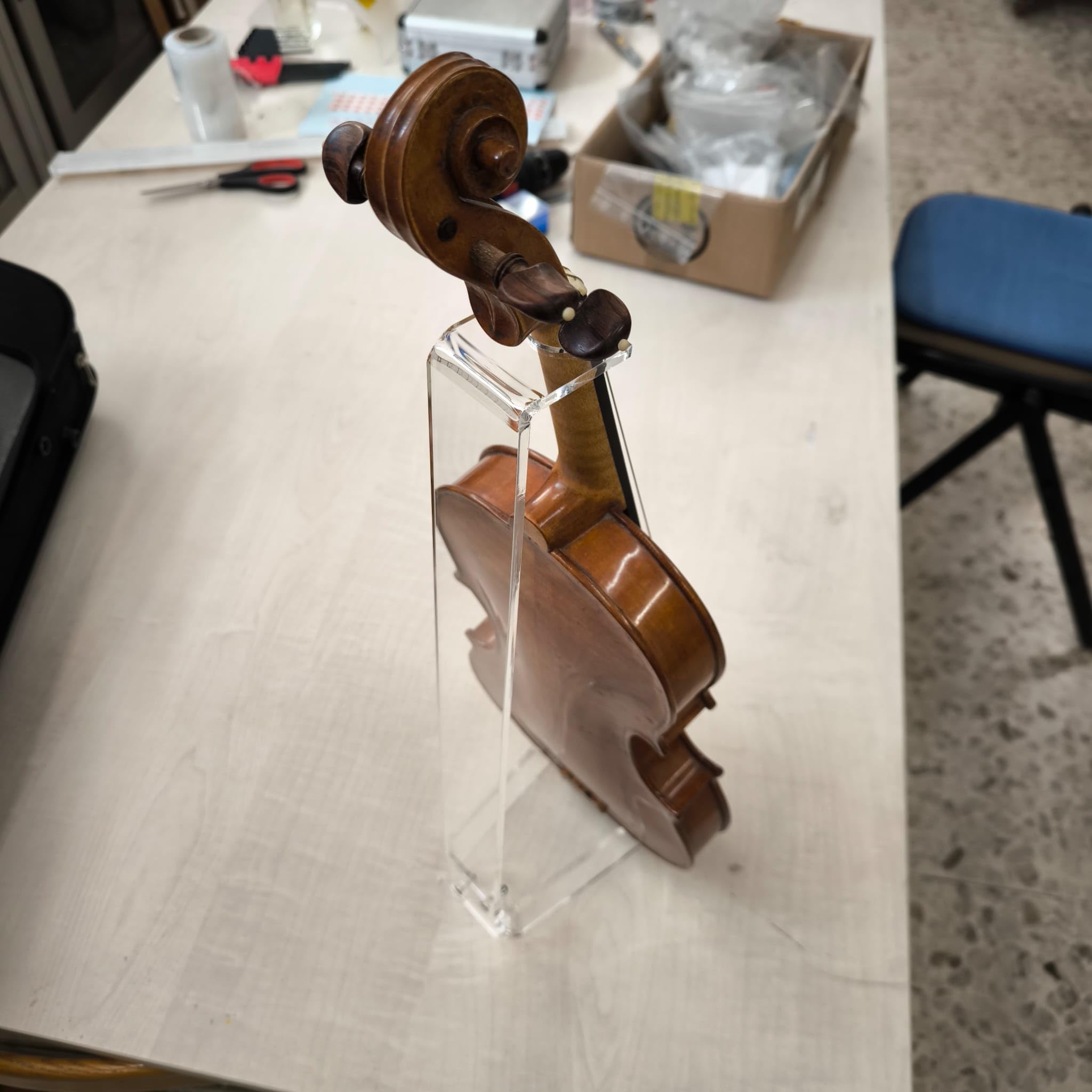 Supporto Espositore elegante per Violino in Plexiglass Trasparente - Altezza 48 cm, Spessore 6 mm, Finitura Lucida