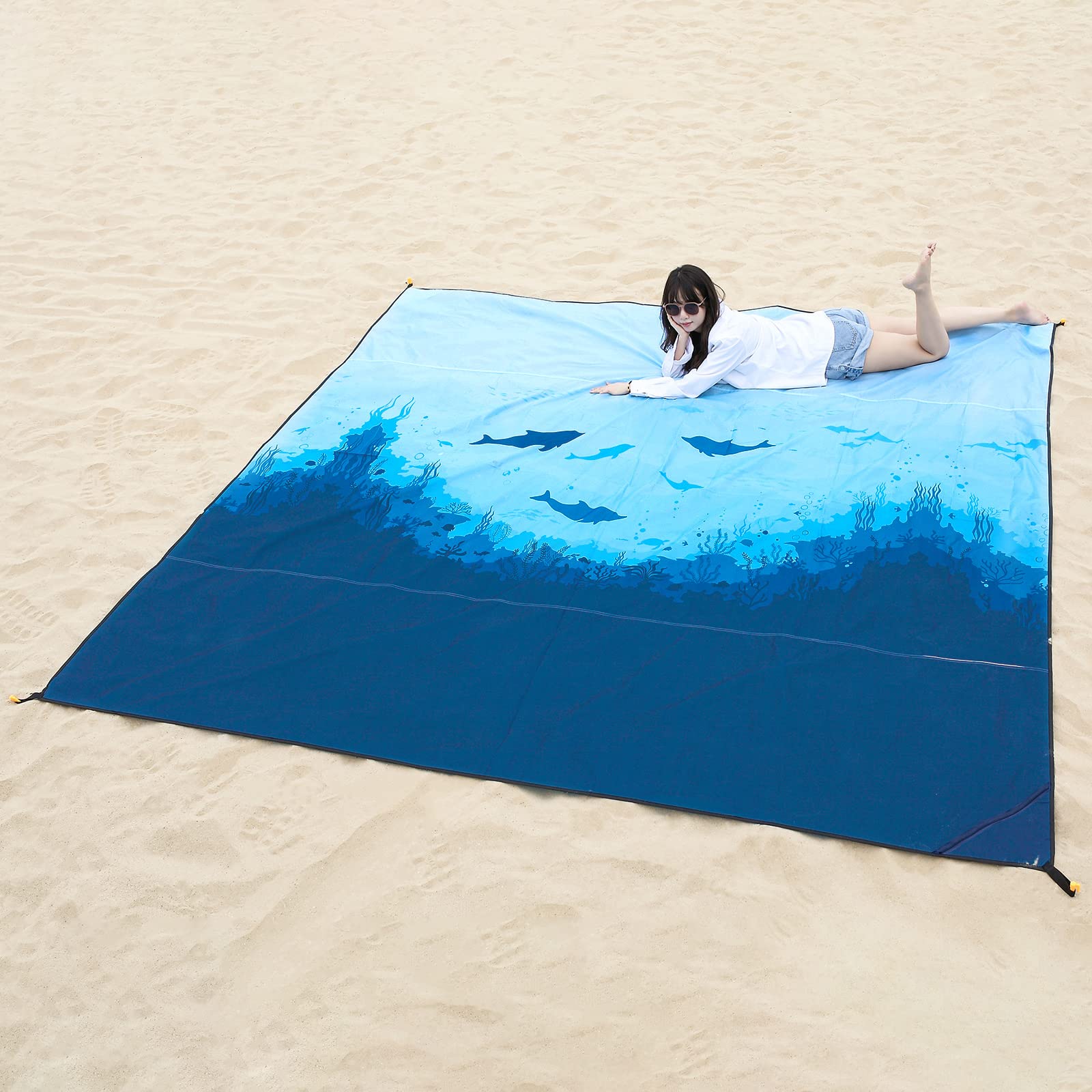 DEWUR Koc plażowy XXL, bez piasku, wodoszczelny koc plażowy, koc piknikowy, duży na urlop, plażę, kemping, podróże (300 x 290 cm, ryby morskie)