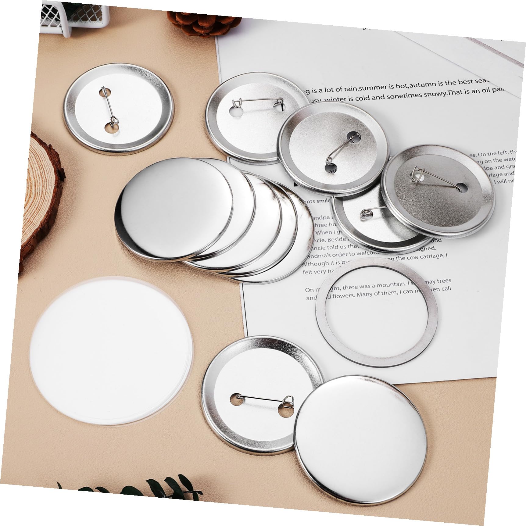 100 Stück Materialien für Anstecknadeln Runde Metallabzeichengehäuse aus Eisen Silber mit Schutzfolien und Rückseiten 58mm