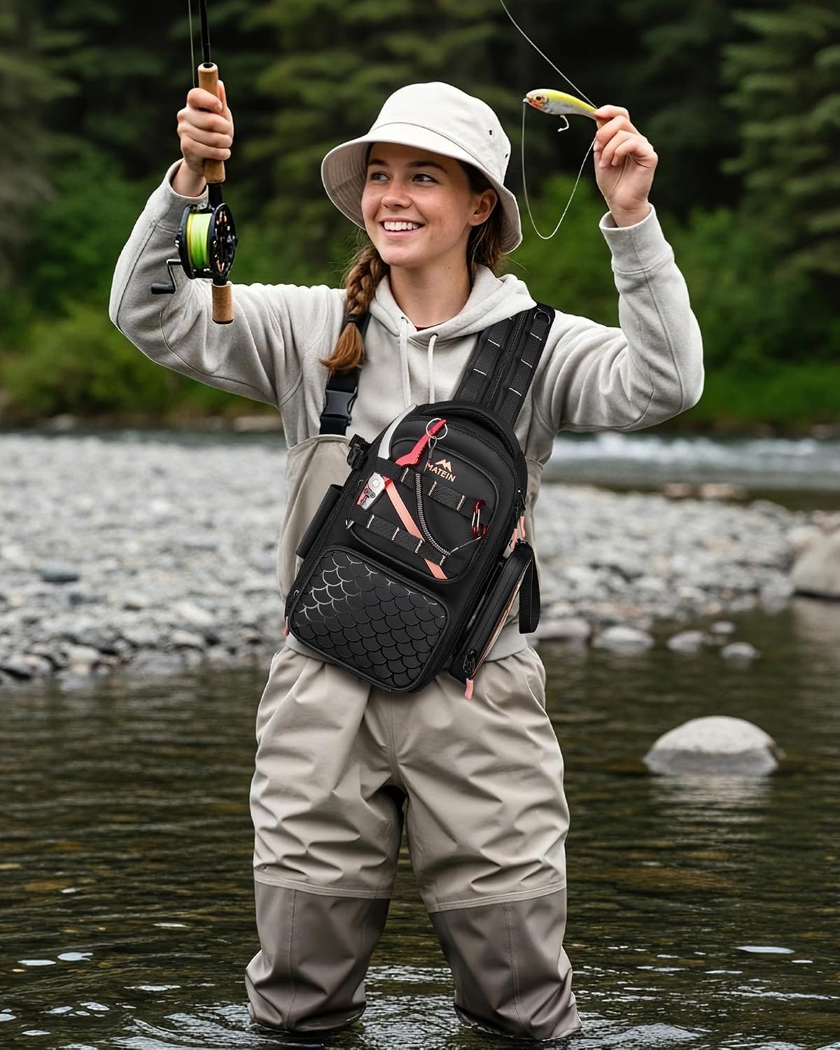MATEIN Sac de Pêche avec Porte-Canne et Poche pour Téléphone, Noir | Petit Sac a Dos Peche Imperméable pour Femme avec Porte-Esches Amovible et Compartiment Isotherme, 2-en-1, Cadeau Pêcheur
