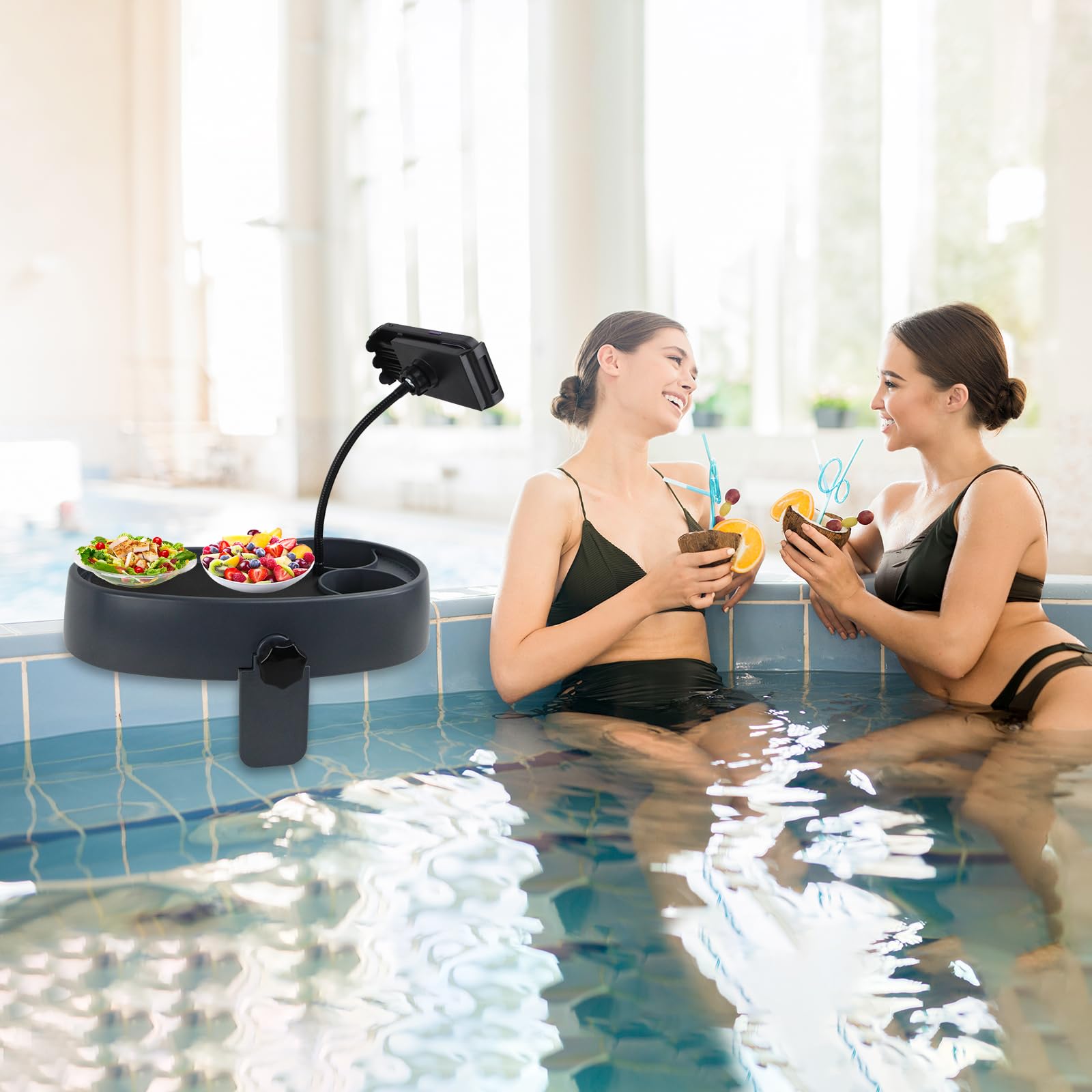 Tavolino regolabile 3 in 1 per vasca idromassaggio con supporto per telefono girevole a 360° e 2 portabicchieri, design antiscivolo e drenante, adatto per vasche idromassaggio/spa/piscina