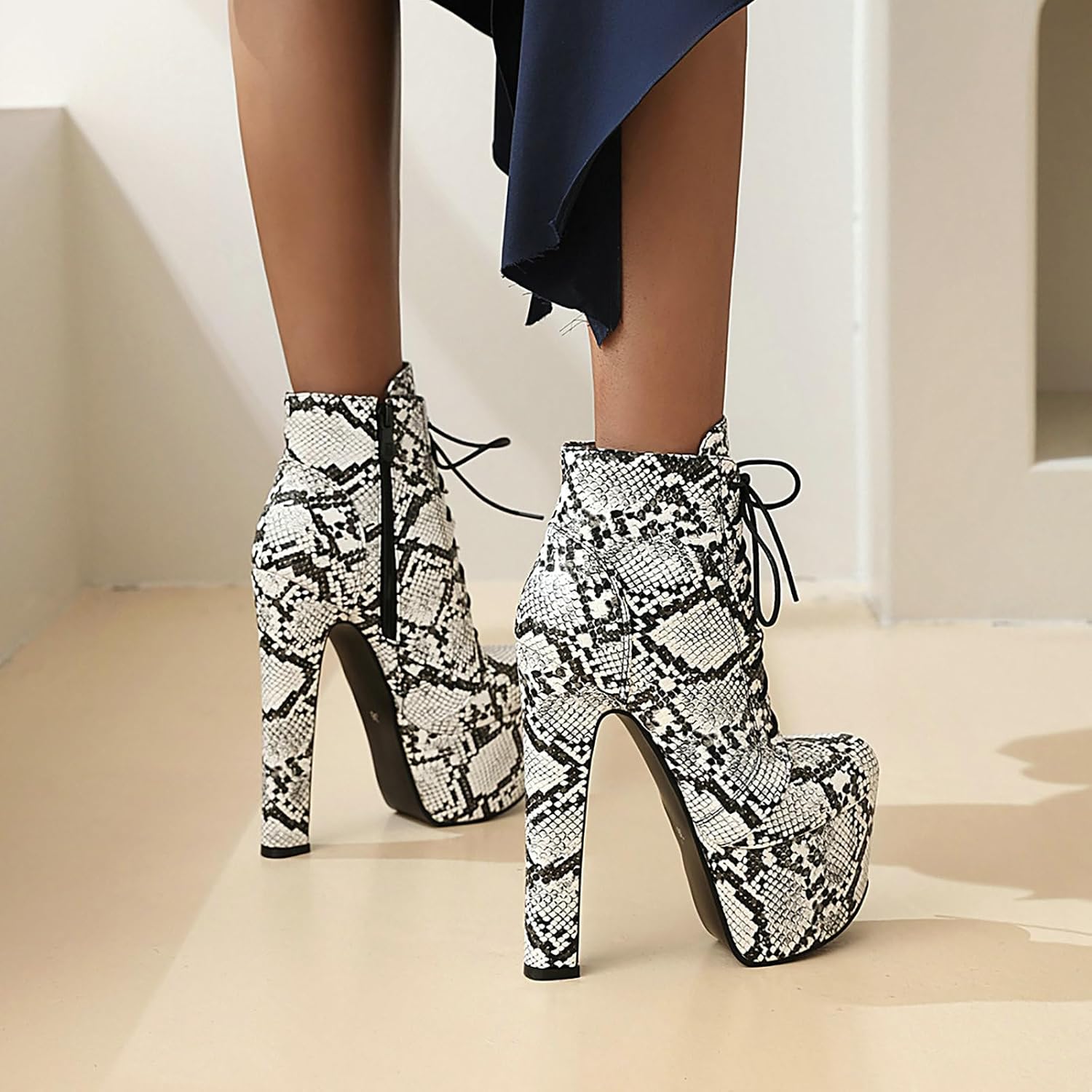 KiutSymo Women Lace up Ankle Boots Platform High Heel Round Toe Booties Gothic Chunky Heel Side Zipper Goth Combat Boots