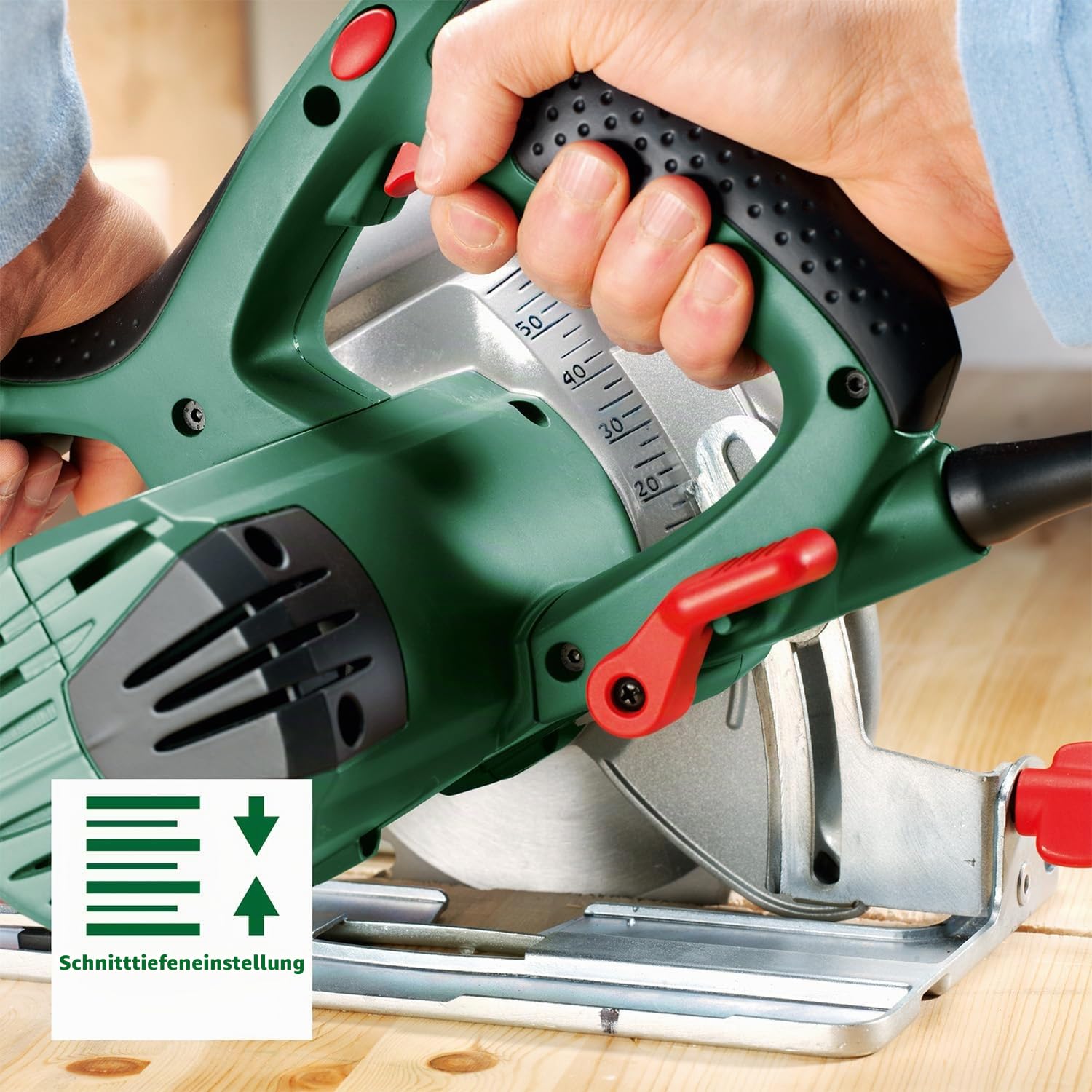 Bosch Kreissäge PKS 55 A (Präzises Sägen in Holz; 1200 Watt, max. Schnitttiefe 55 mm, im Karton)