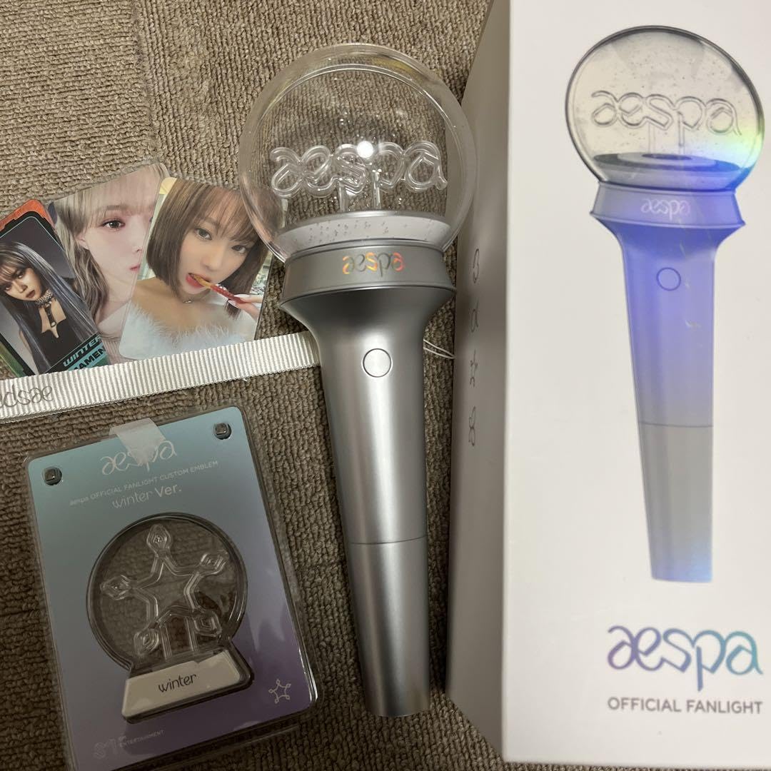 Amazon.co.jp: aespa ペンライト エンブレム トレカ セット 売り 