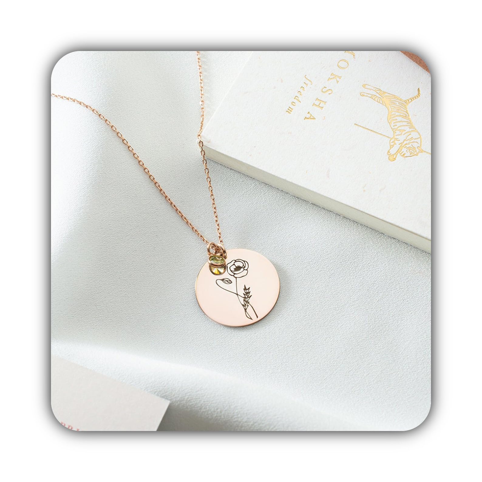 Personalizzato fiore del mese di nascita collana, oro personalizzato argento inciso delicato per mamma novembre
