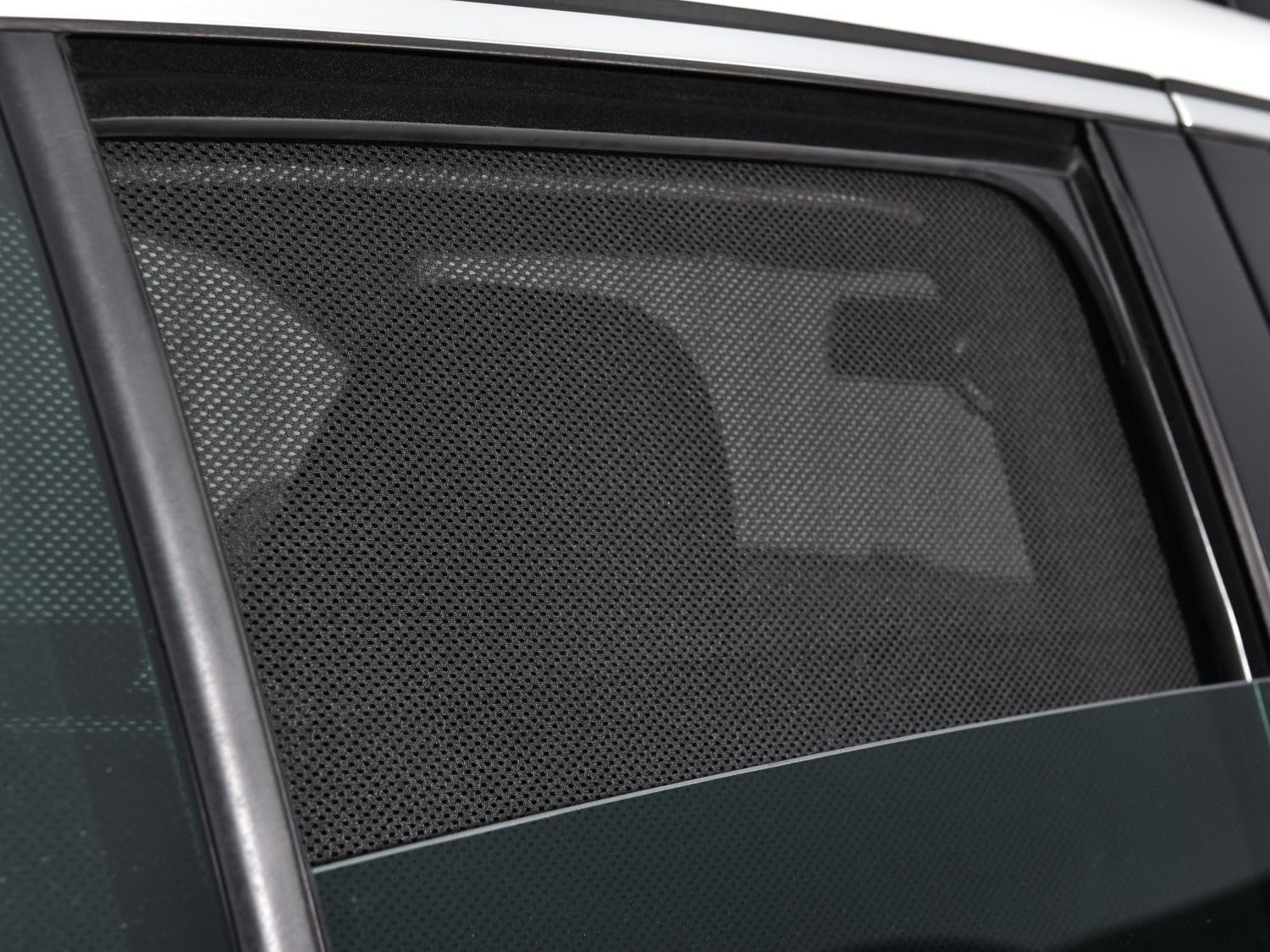 Fahrzeugspezifische Sonnenschutz Blenden passend für VW Tiguan ab 4/2016-1/2024 (außer Allspace) Komplett-Set AZ17002931