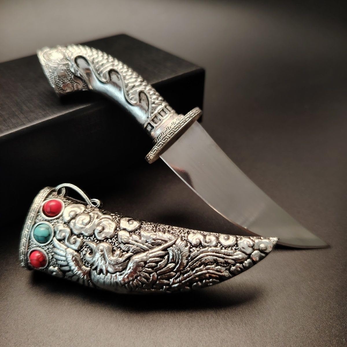 Runonshi Fixed Blade Knife Chinese Tibetan Knife Dragon Tanto EDC Knives With Metal Sheath For Collecting and Display Gifts for Men