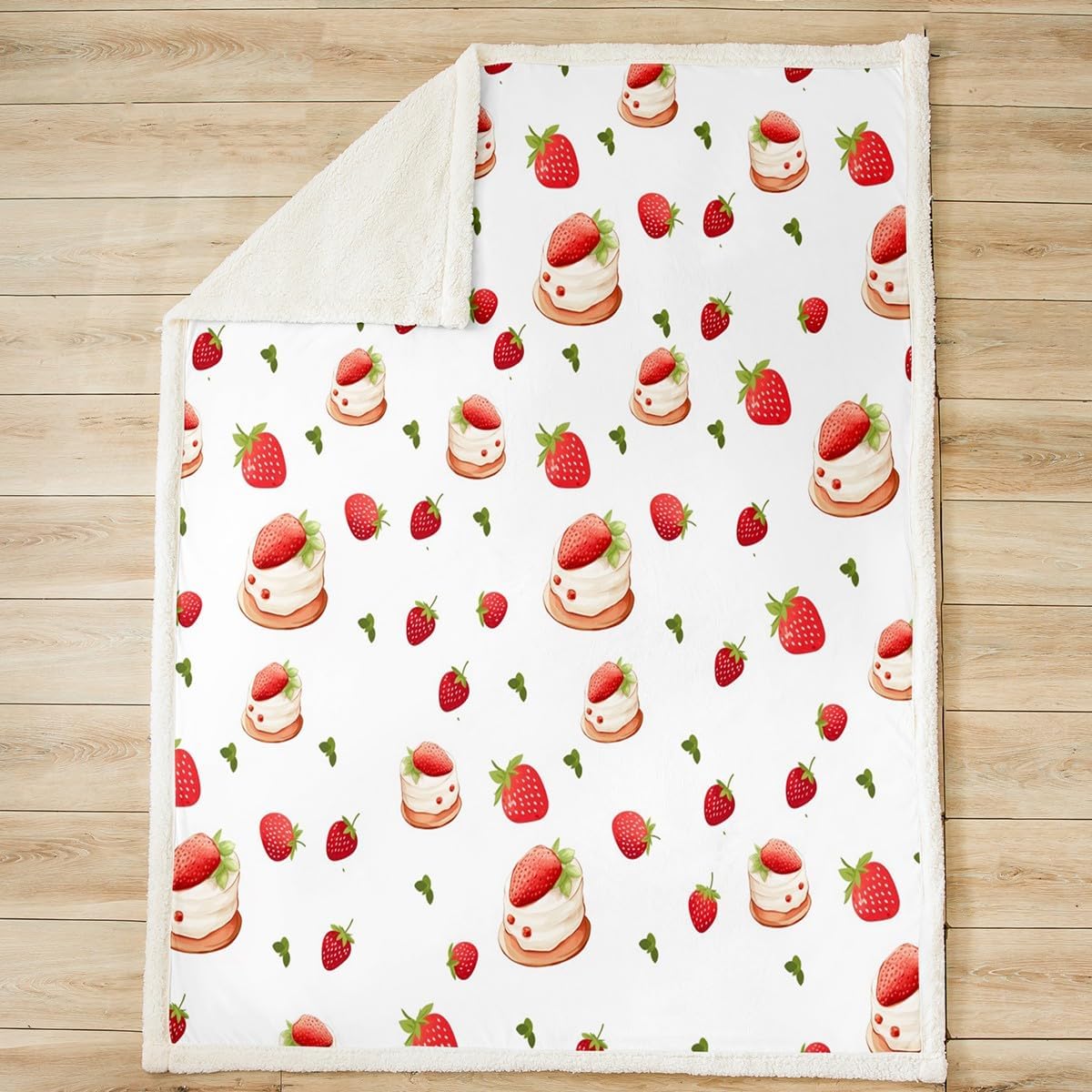 Feelyou Cartoon Strawberry Sherpa Blanket for Kids Red Strawberry Cake Plush Blanket for Bed Sofa Couch Cute Fruit Sherpa Blanket Kawaii Fuzzy Blanket Twin 60"x80"