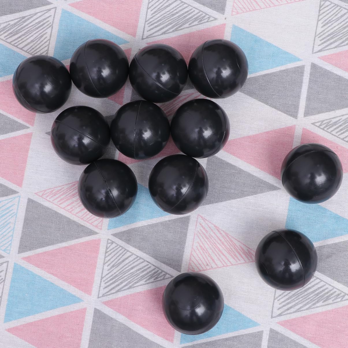 ifundom 50 Bolas de Plástico Negro de 6 Cm para Piscina de Bolas, Seguras para Niños y Bebés, Material PE Resistente Desarrollar la Coordinación Mano-Ojo