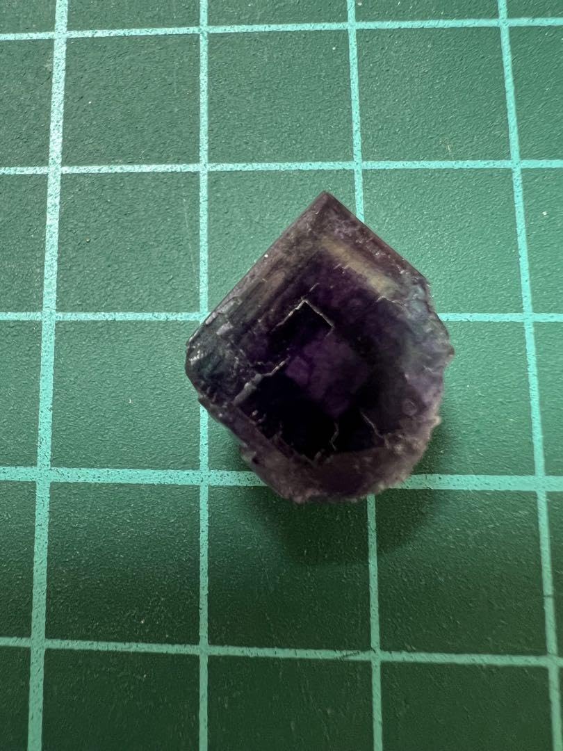 Amazon.co.jp: 中国安徽省 フローライト ゾーニング パープル 水晶