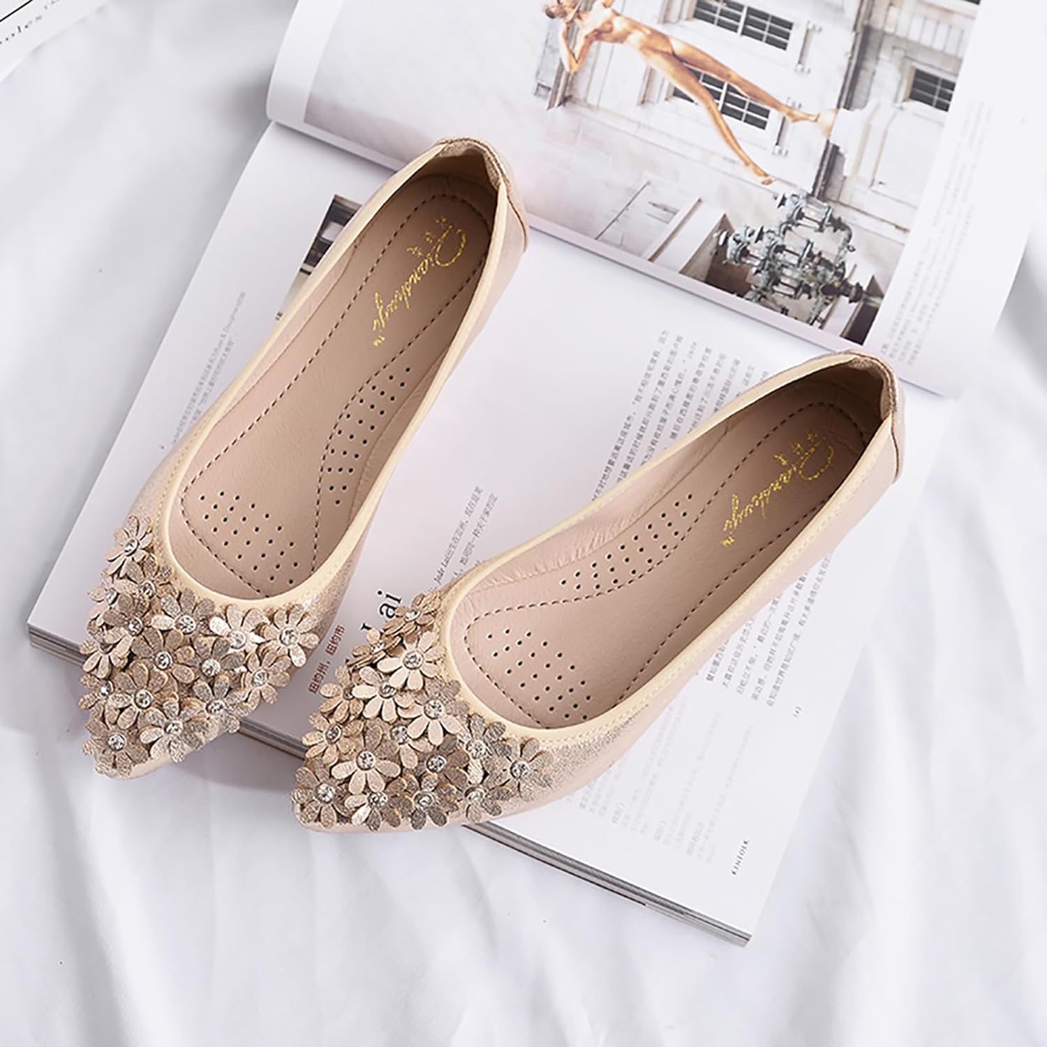 Women's Flats, Foldable Ballet Flats for Women, Flower Pionted Toe Comfort Light Weight Slip-On Dress Shoes