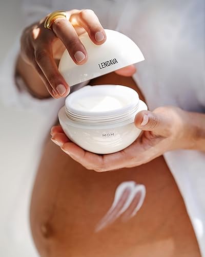 Miniatura 5 de Crema corporal MOM  Humedad + Proteger  Ingredientes limpios, sostenibles, aerodinámicos y biotecnológicos (3.4 oz I 3.4 fl oz)