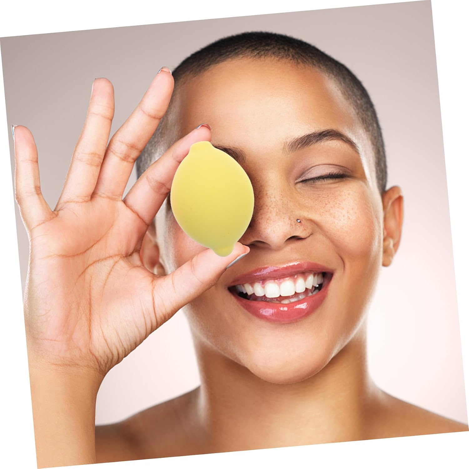 4pcs Creative Fruit-shaped Makeup Powder Puff for Women Dual-use Wet Dry Cosmetic Sponges with Storage Case Soft Portable Beauty Tools for Perfect Foundation Application