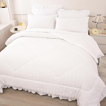 Mengersi Seersucker Comforter Set Queen Size,Boho Chic Ruffled Comforter Set,Washed Microfiber Lightweight Bedding Set for All Seasons,White