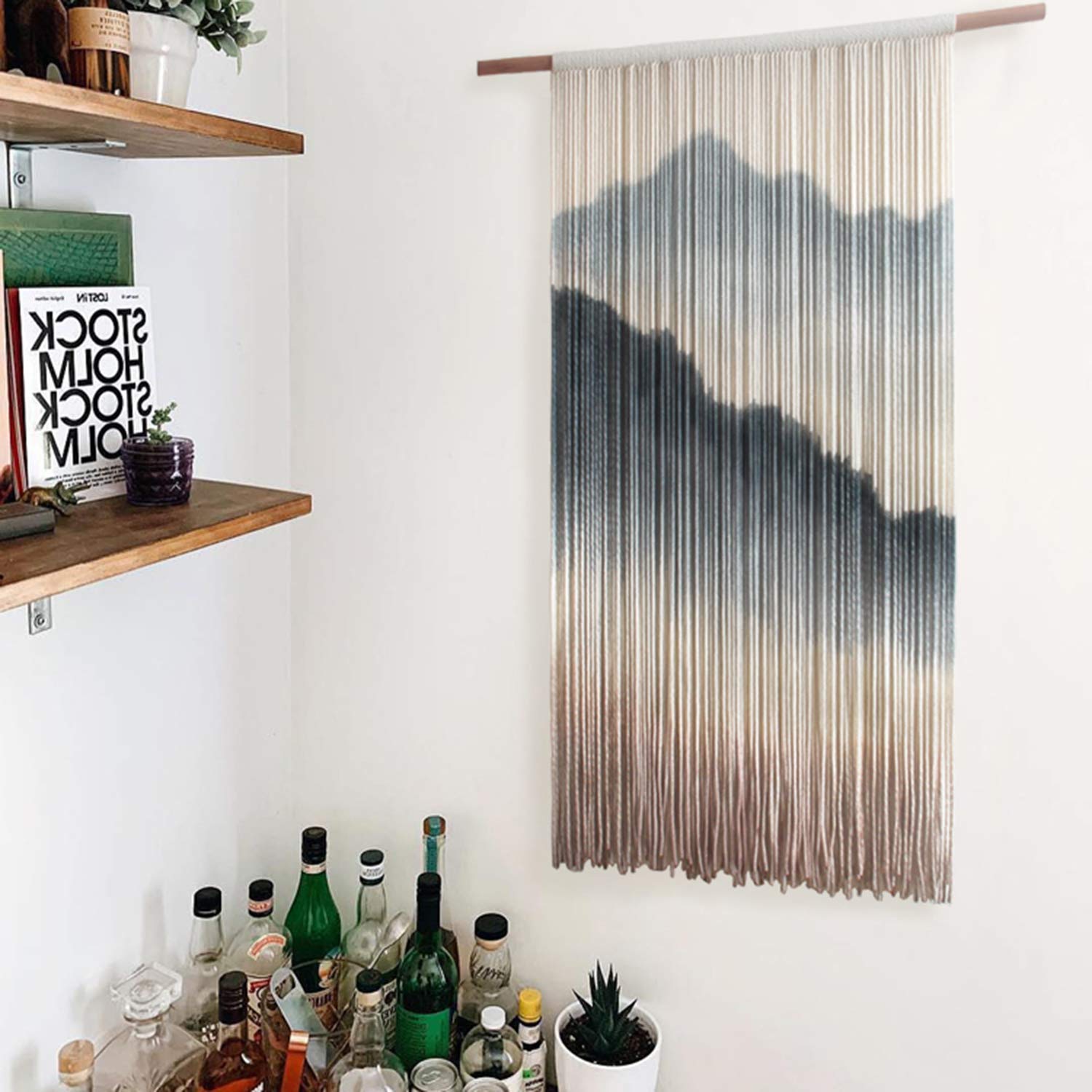 Tapiz de macramé para colgar en la pared, decoración de pared, tapiz de pared tejido de algodón hecho a mano con diseño de teñido natural, decoración del hogar para colgar en la pared bohemia (gris 23