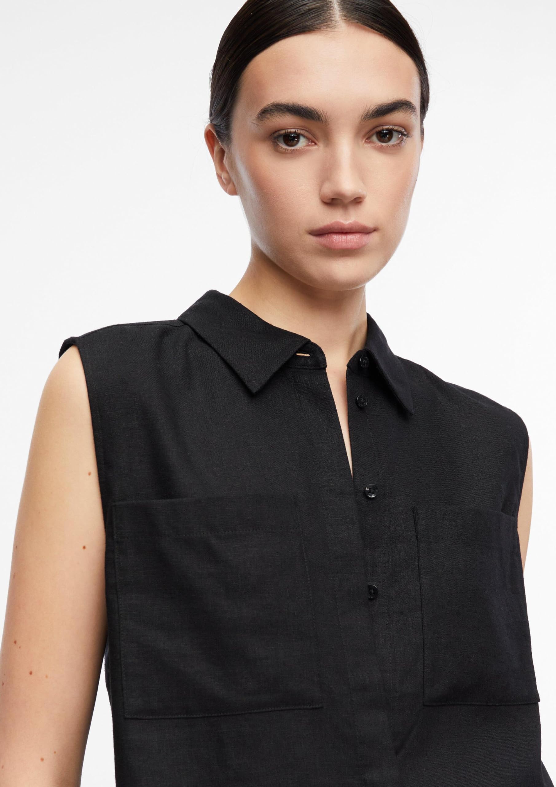 Comma Damen Bluse aus Leinenmix – Relaxed Fit, verlängert, ärmellos, Brusttaschen