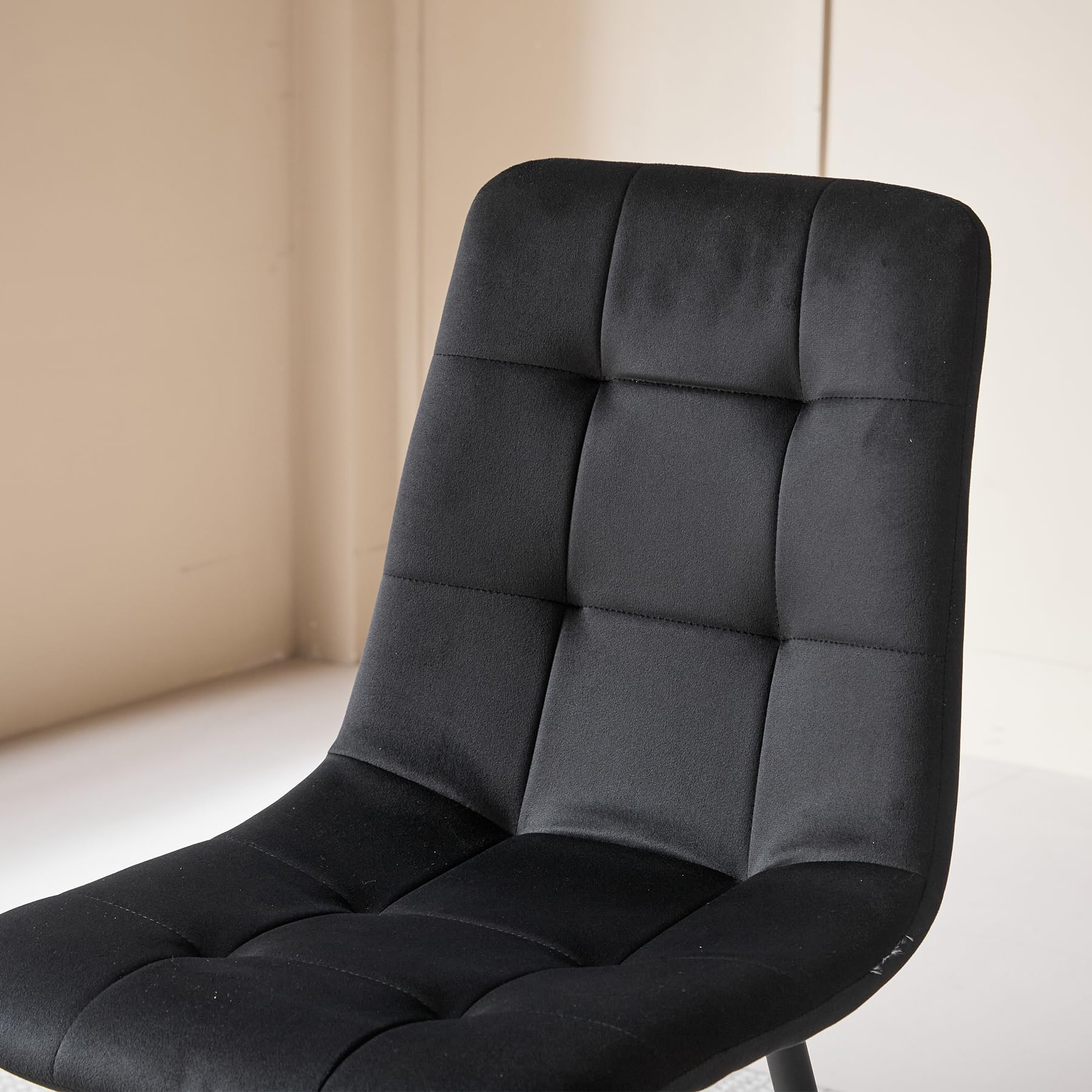 Set Sala da Pranzo, Tavolo da Pranzo Rotondo 100cm con 4 Sedia da Pranzo Imbottita in Vello Olandese, Ideale per Cucina, Soggiorno, Sala da Pranzo (Legno Scuro+Nero (Vello Olandese))