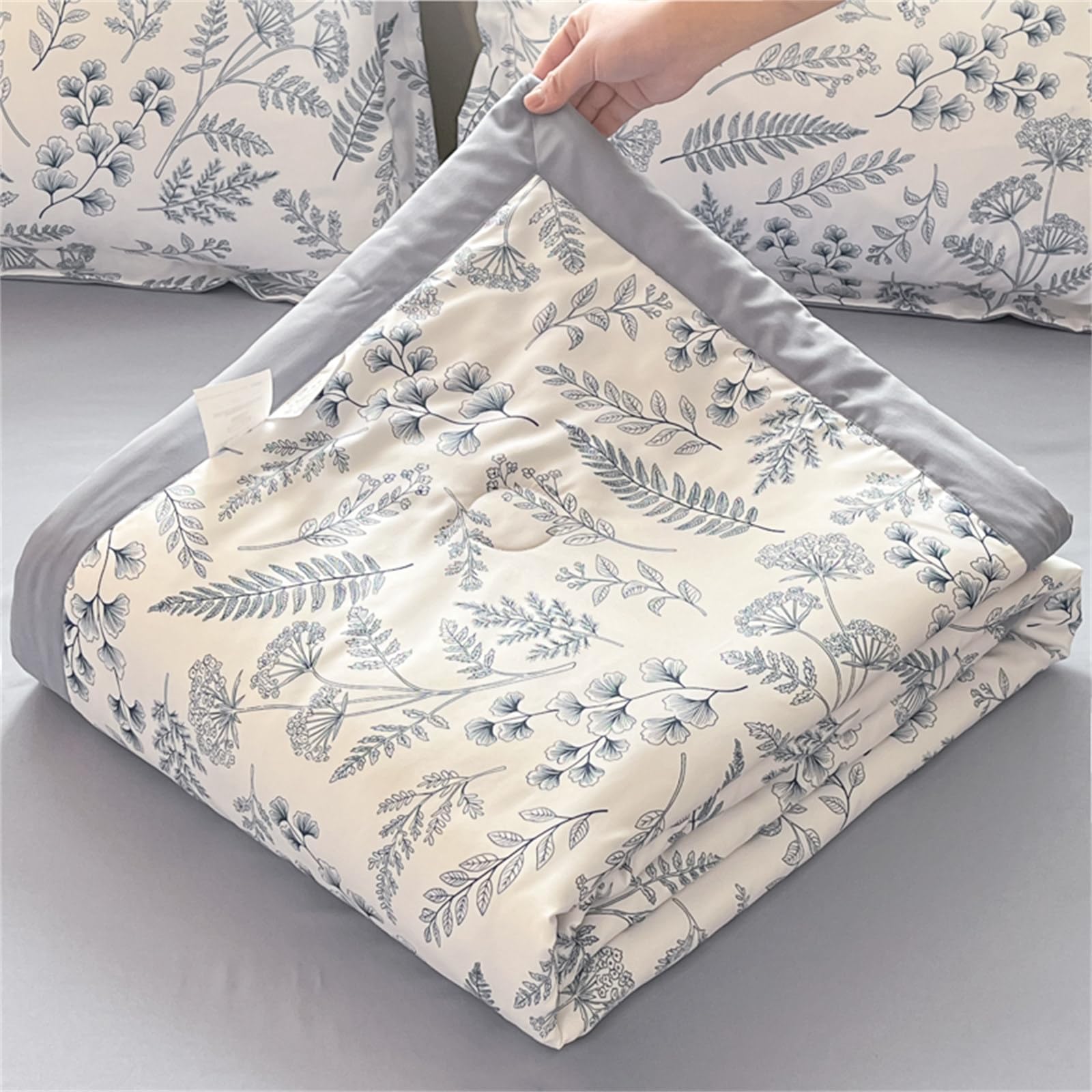 Chickwin Coverless Duvet 4.5 Tog Quilted Bedspreads Double Single King, Reversible Lightweight Microfiber Coverlets Quilt Comforter Easy Care Sofa Blanket Throw (Gray Plant,180x220cm)