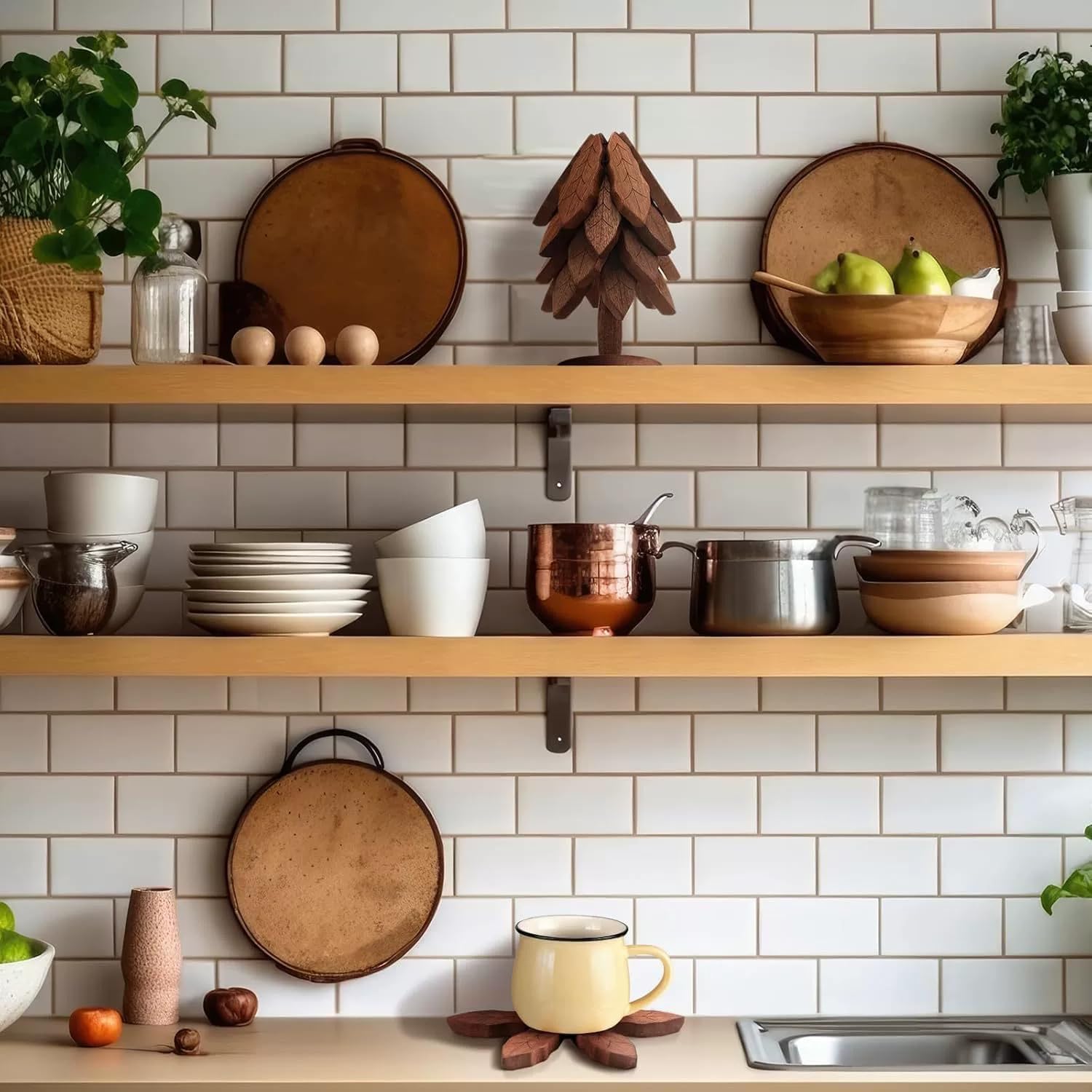 Wooden Heat Insulation Pad— 4-Piece Tree-Shaped Pot Holder Set Suitable for Pots, Plates, and Cups Features Pine Tree Decor for Storage Eco-Friendly and Easy-to-Clean Kitchen Accessories