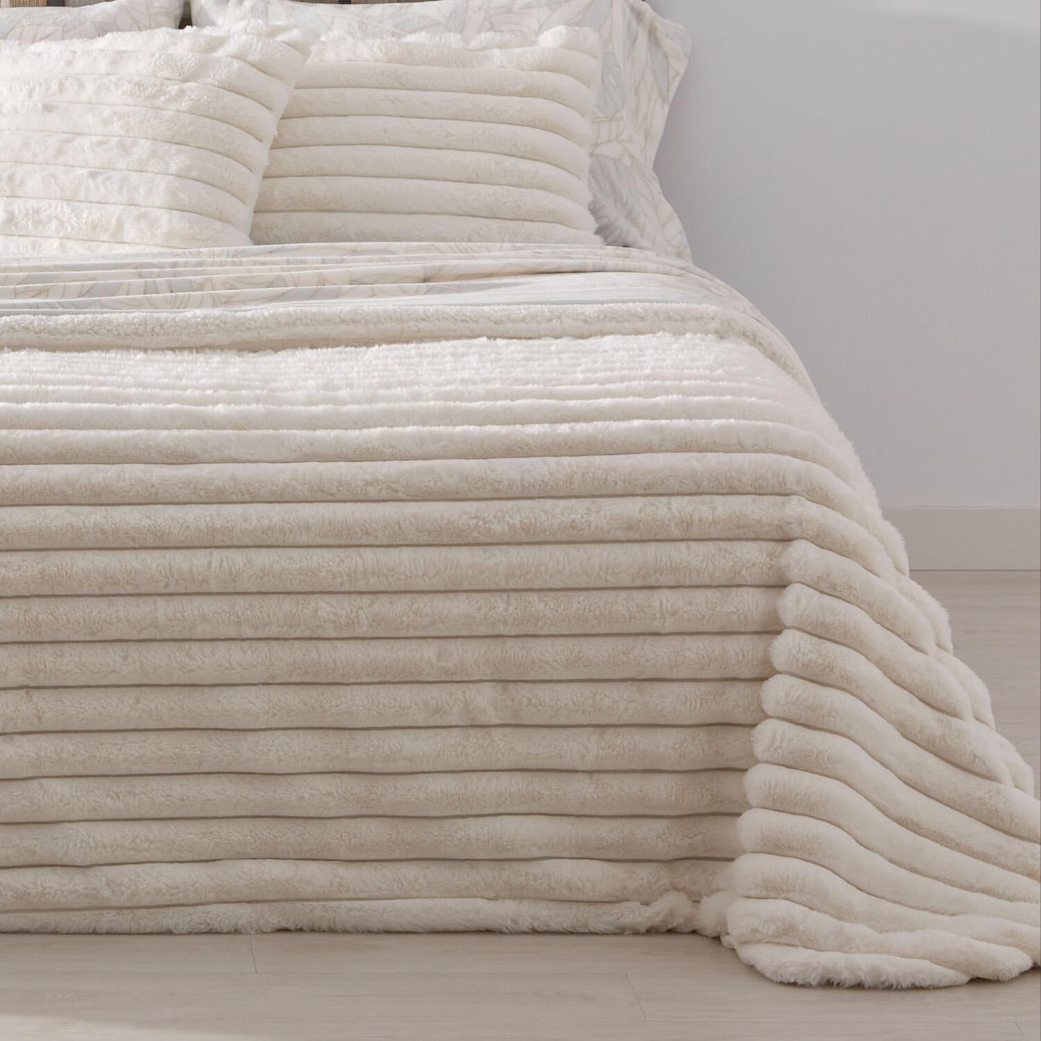 Burrito Blanco | Colcha Edredón Borreguillo 100% Poliéster Cama 90 Crema | Incluye Funda de Cojín | Reversible | Interior de Borreguito | Relleno 180 g/m² | No Necesita Planchado