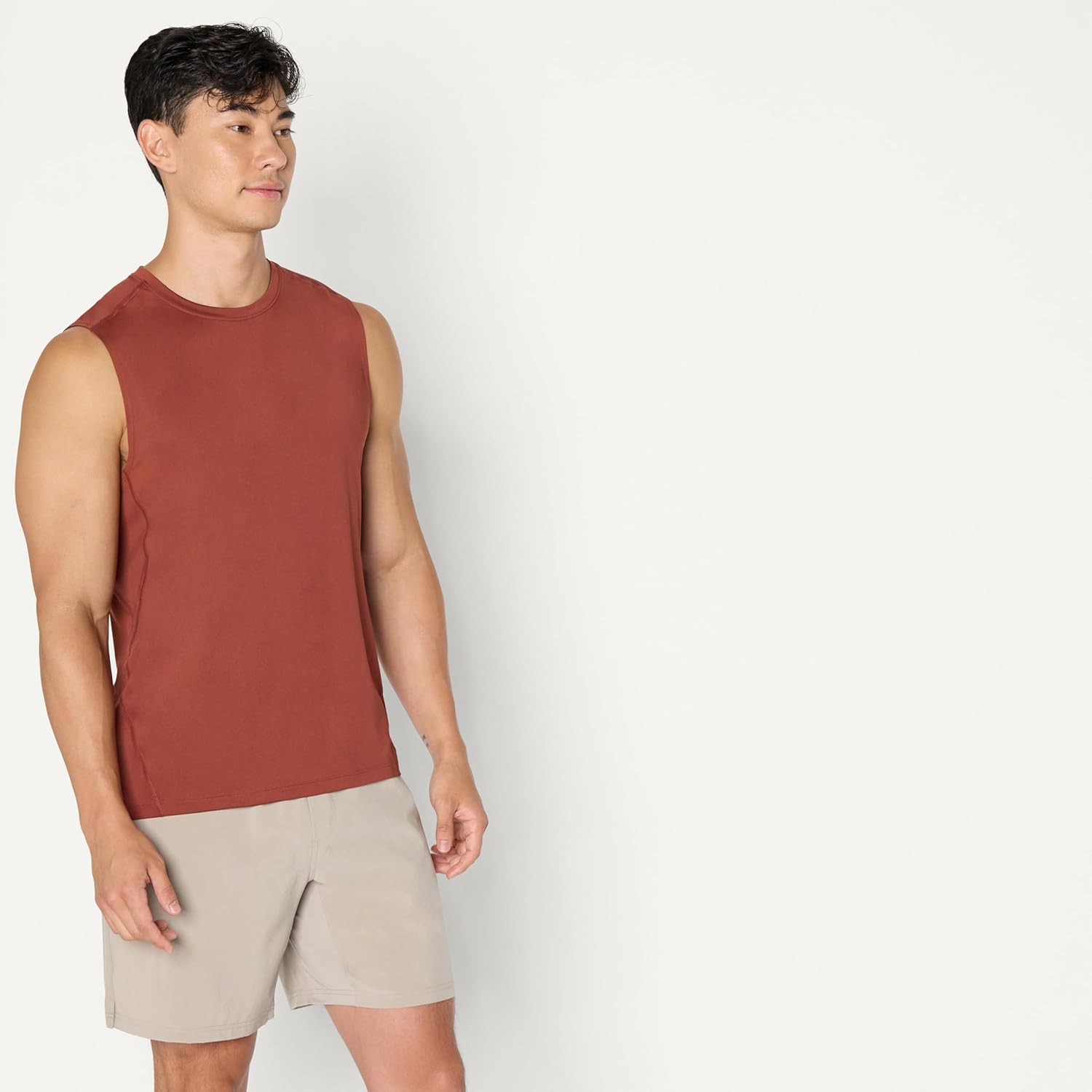 Amazon Essentials Men's Active Quick Dry Moisture-Wicking Tech Stretch Lightweight Sleeveless Muscle Shirt