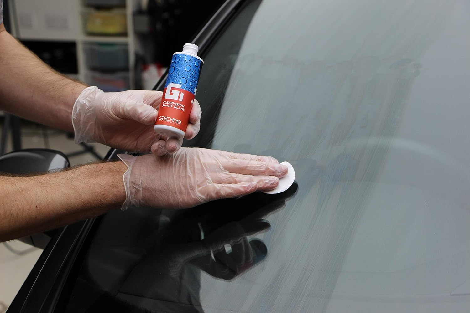 Gtechniq G1 Clear Vision Smart Glass 15ml - Hydrophobic Bonded Layer Improves Visibility, Reduces Smears, Repels Water, Easy To Clean - Lasts for 20,000 Miles, Perfect for Car Windscreen and Windows