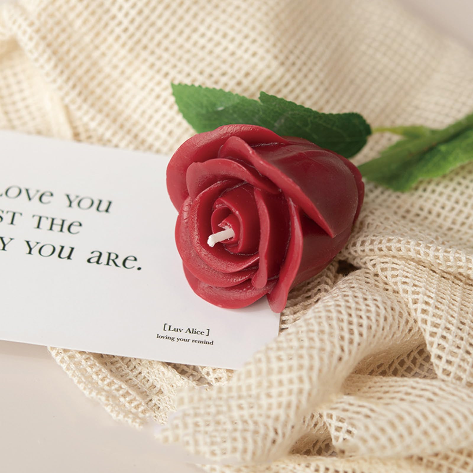 Rose Flower Shape Aesthetic Scented Candle,50G Handmade Carved Flower Clusters Soy Wax Aroma Decorative Art Candle for Table Photo Prop Valentine's Day Wedding Birthday (Red)