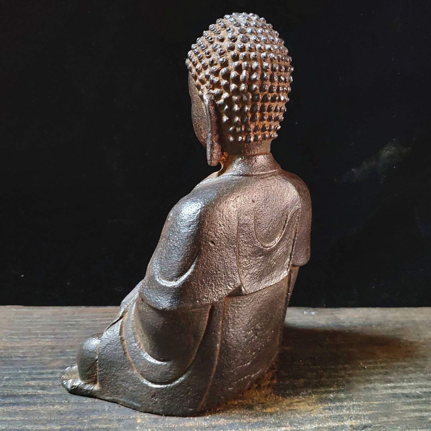 鉄器 鉄仏 坐獣像釈迦尼仏 家内仏堂 供養 禅意 茶室 置物 工芸品 鉄器 鉄仏 坐獣像釈迦尼仏 家内仏堂 供養 禅意 茶室 置物