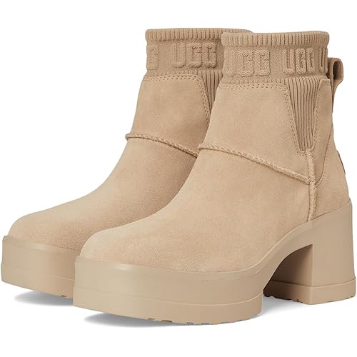 UGG Womens Moxy Chelsea