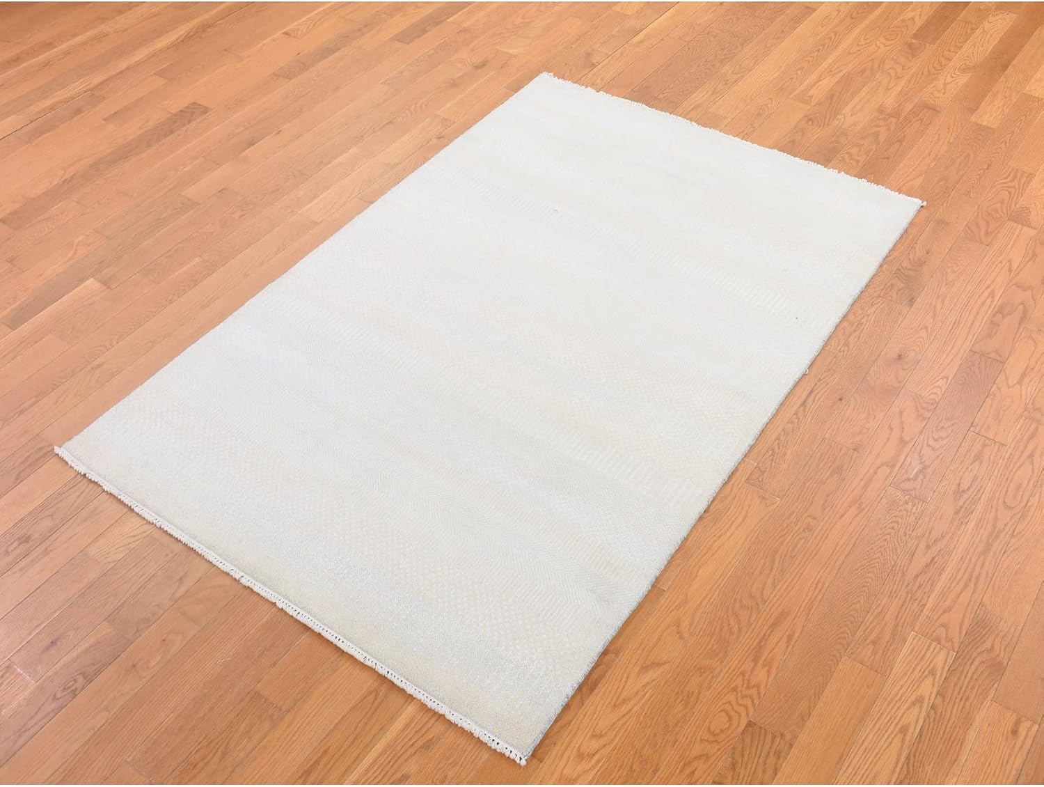 Hand Knotted Ivory Oriental Rug, Wool and Silk, Grass Design, Modern Style, 4'1" x 6'1