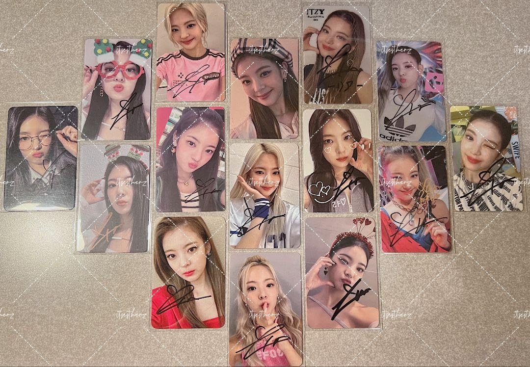 Amazon.co.jp: ITZY リア サイン入りトレカ 公式特典 : おもちゃ