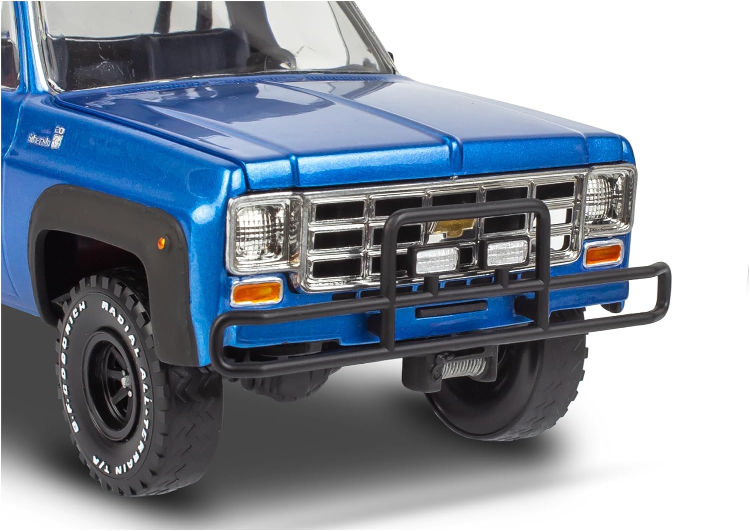 Revell 14581 ’78 Chevy Off-Road 4x4 with Malibu Grand Prix Virage & Trailer 1:25 Scale 77-Piece Skill Level 3 Model Building Kit - Image 6