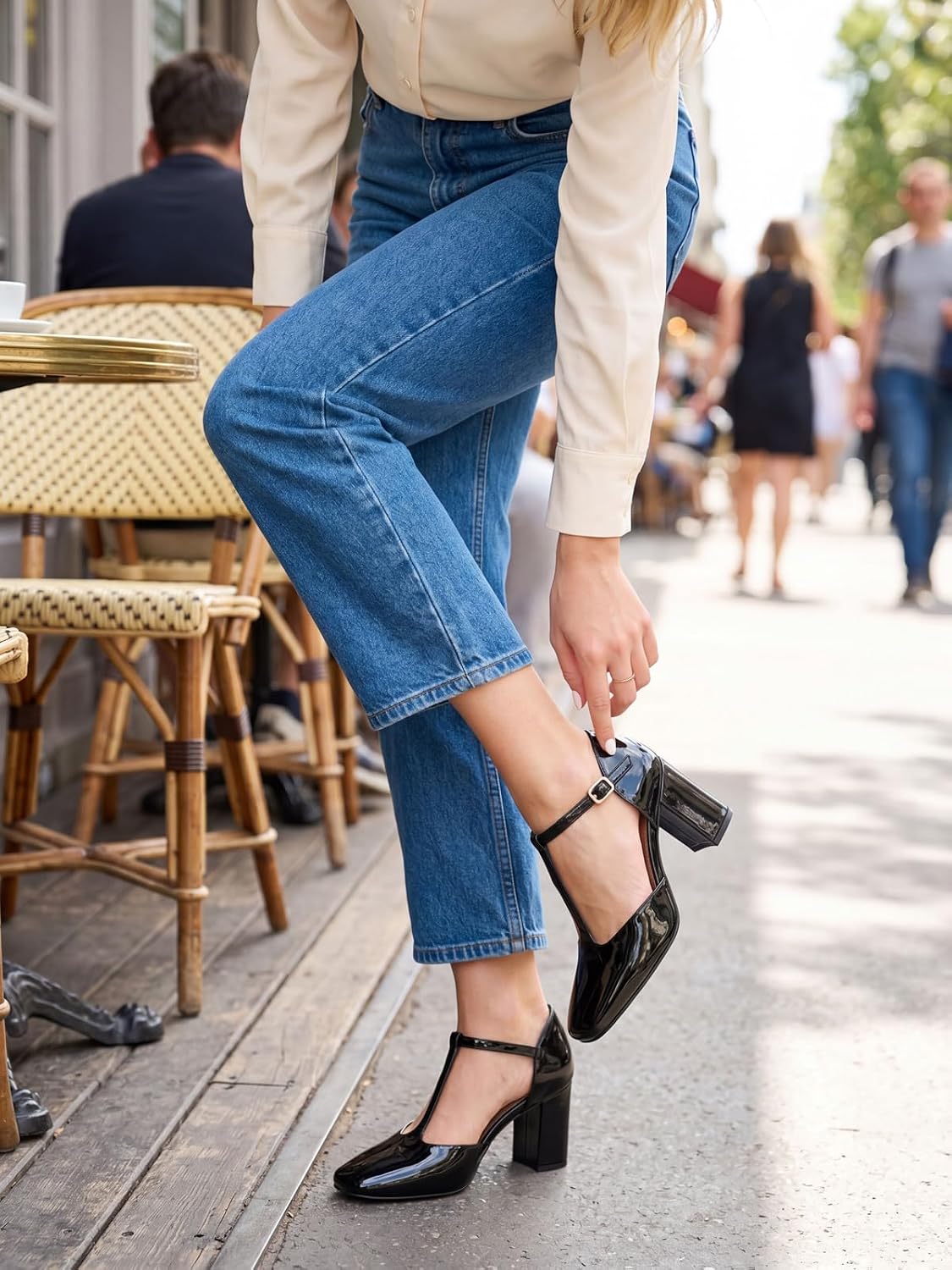 Coutgo Womens Mary Jane Chunky Heels T-Strap Square Closed Toe Pumps Ankle Strap Vintage Work Dress Shoes