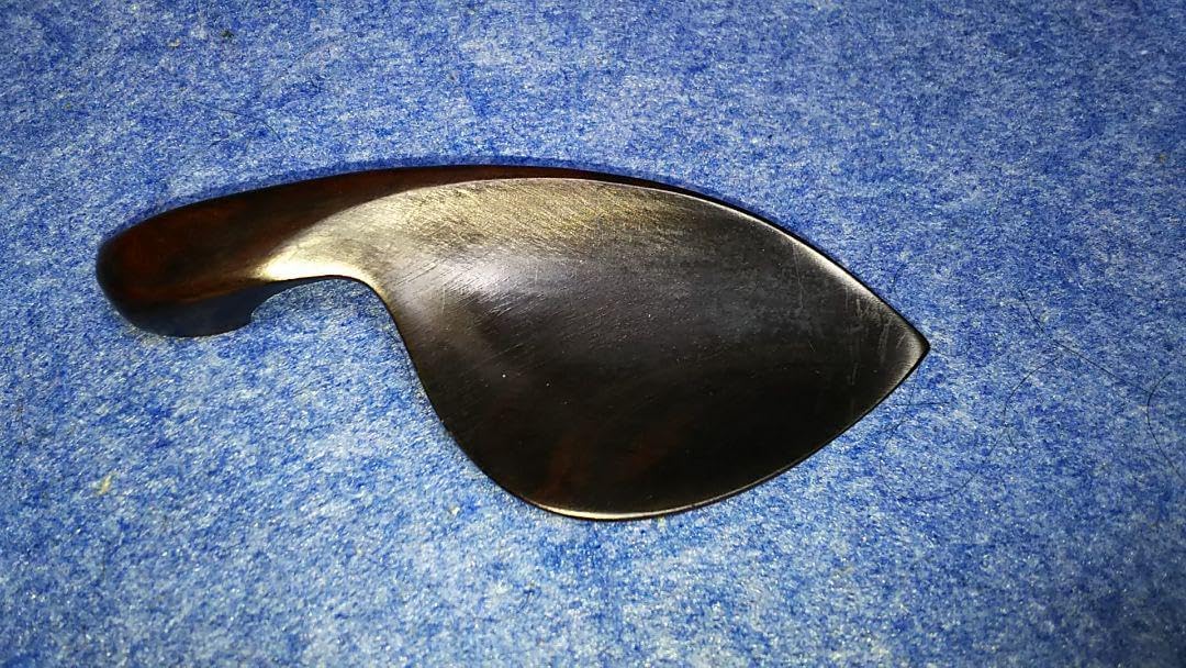 バイオリン顎当て　青縞黒檀　クローソン　セミヒル 青縞黒檀 バイオリン顎当て クローソン型 | iichi 日々の暮らしを