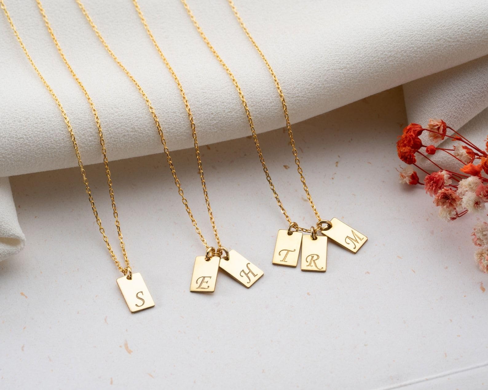 Delicado oro inicial etiqueta collar personalizado letra personalizado barra con inicial para mamá Día de la Madre Navidad aniversario cumpleaños