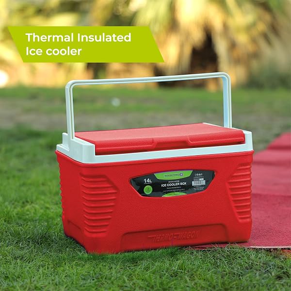 Royalford Insulated Cooler Box - Hot/Cold Freezer Box with Integrated Lock Lid and Carry Handle - Ideal for Beach and Picnic - 5