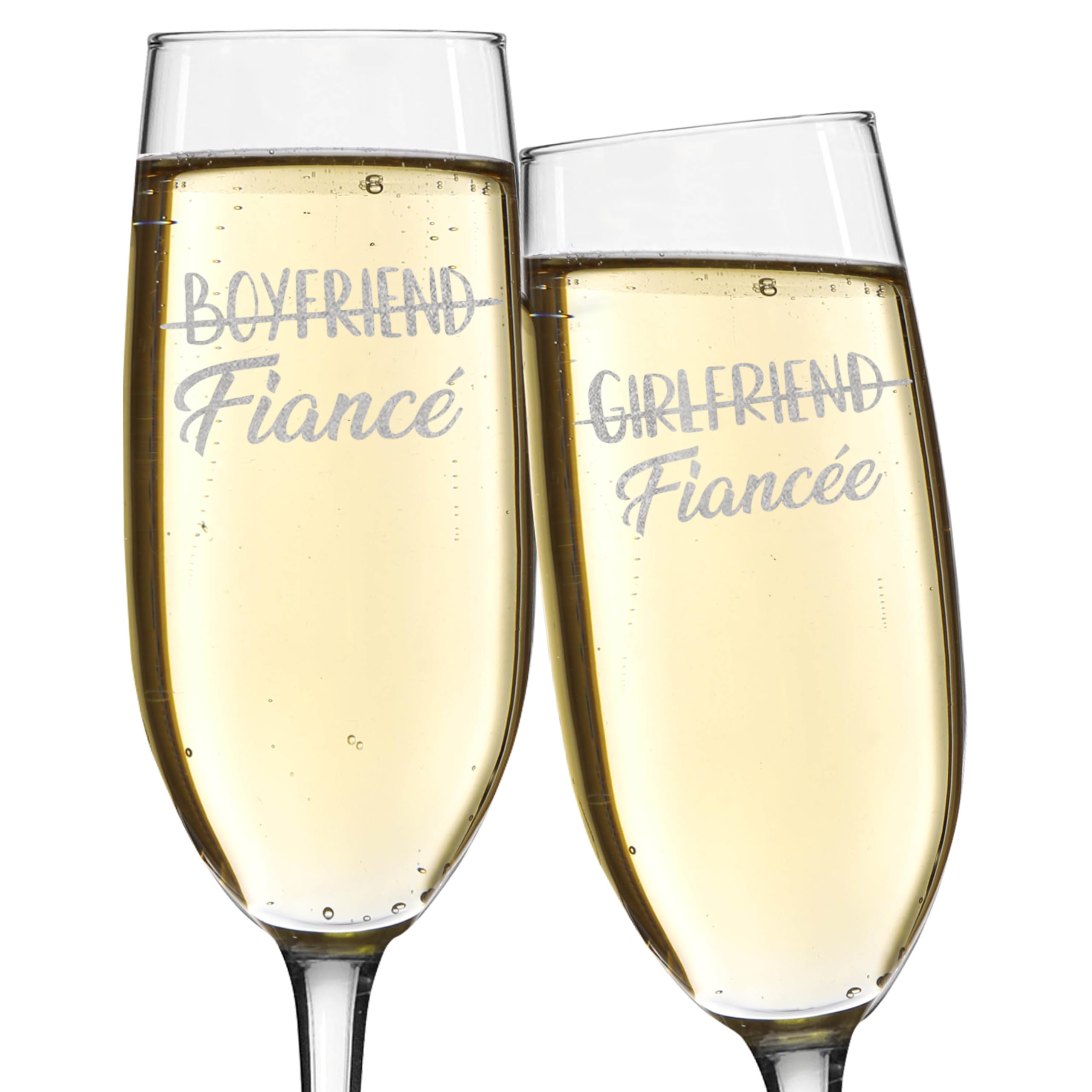 shop4ever Lot de 2 flûtes à champagne gravées avec inscription « Boyfriend to Fiance & Girlfriend to Fiancee » - 236,8 g - Pour elle et lui - Cadeau de fiançailles
