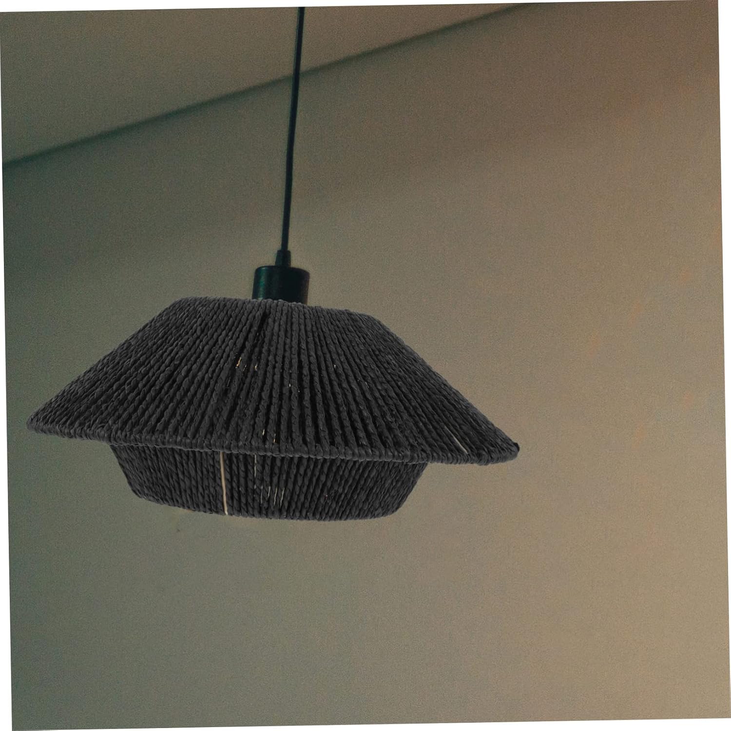 Rustic Woven Lampshade Ceiling Hanging Shade for Vintage Lighting Scalloped Lamp Cover Diffuse Warm Light for Living Room Easy Install