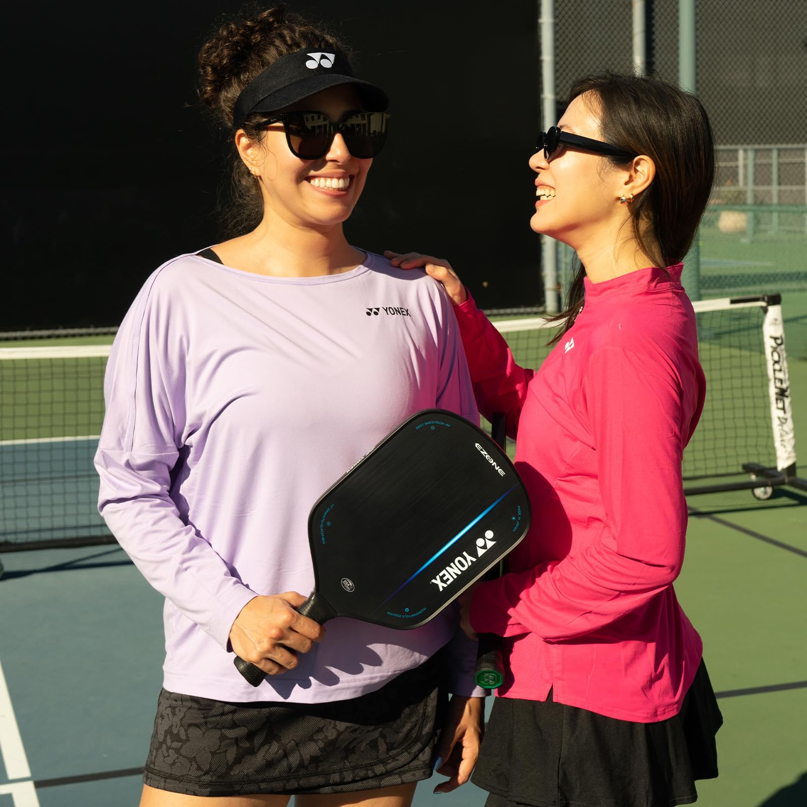 Amazon.com: YONEX EZONE Midweight Durable Traditional Shape 201mm