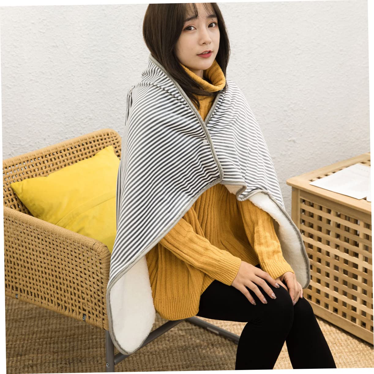 TOPBATHY 1 Pc Couverture de Jambe chauffante Pendentif Amovible Peluche Mini Plaid Chauffant USB Plaid Chauffant électrique Couverture de Corps Chaude électrique Flanelle Grey